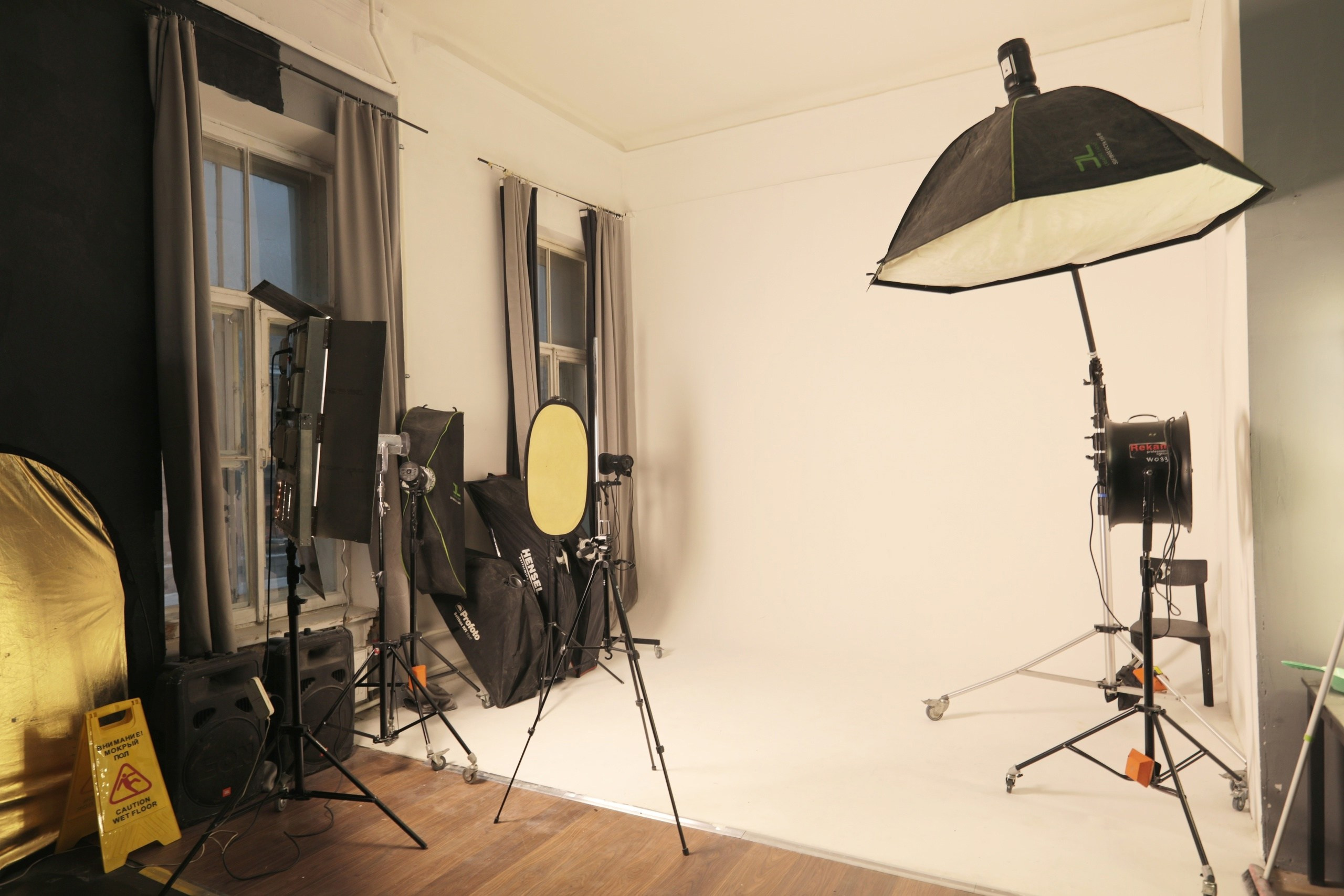 ЧБ. Фотостудия Di studio