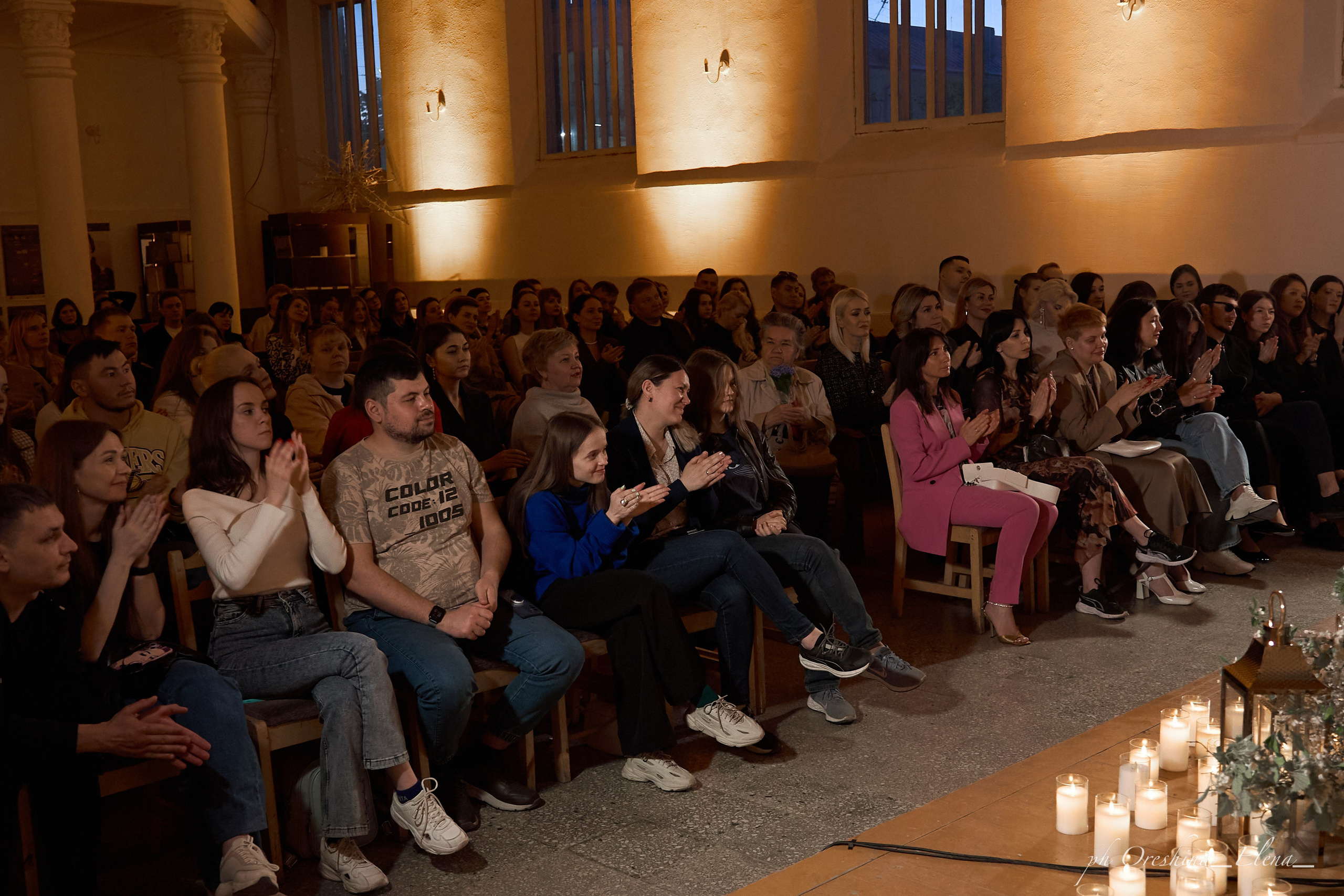 Концерт Дениса Стельмаха. Ульяновск, Евангелическо-Лютеранская церковь Св.Марии. Свадебный и семейный фотограф в Ульяновске Орешина Елена