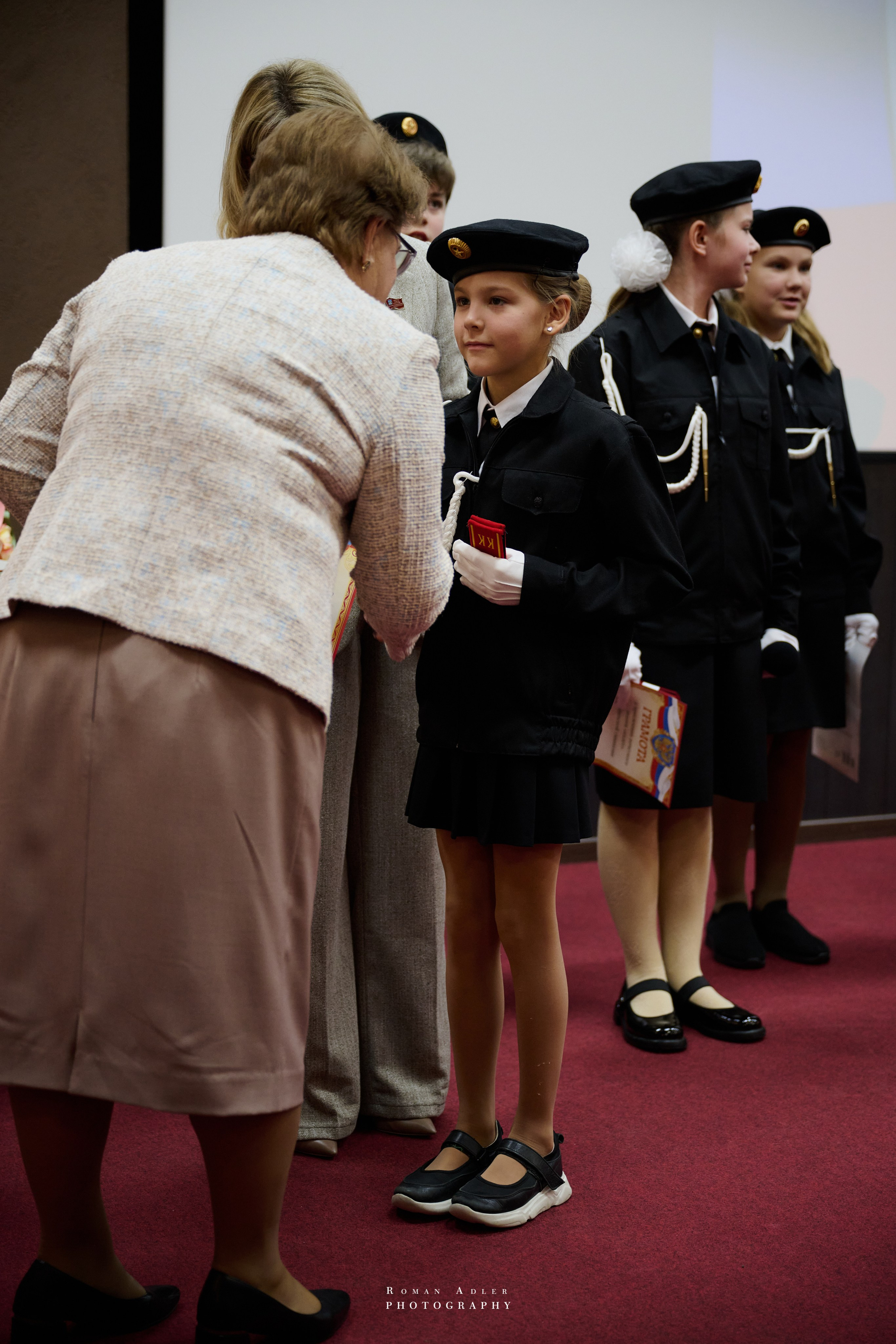 ДК «Победа» выставка фотопроекта «Территории». Фотограф Роман Адлер