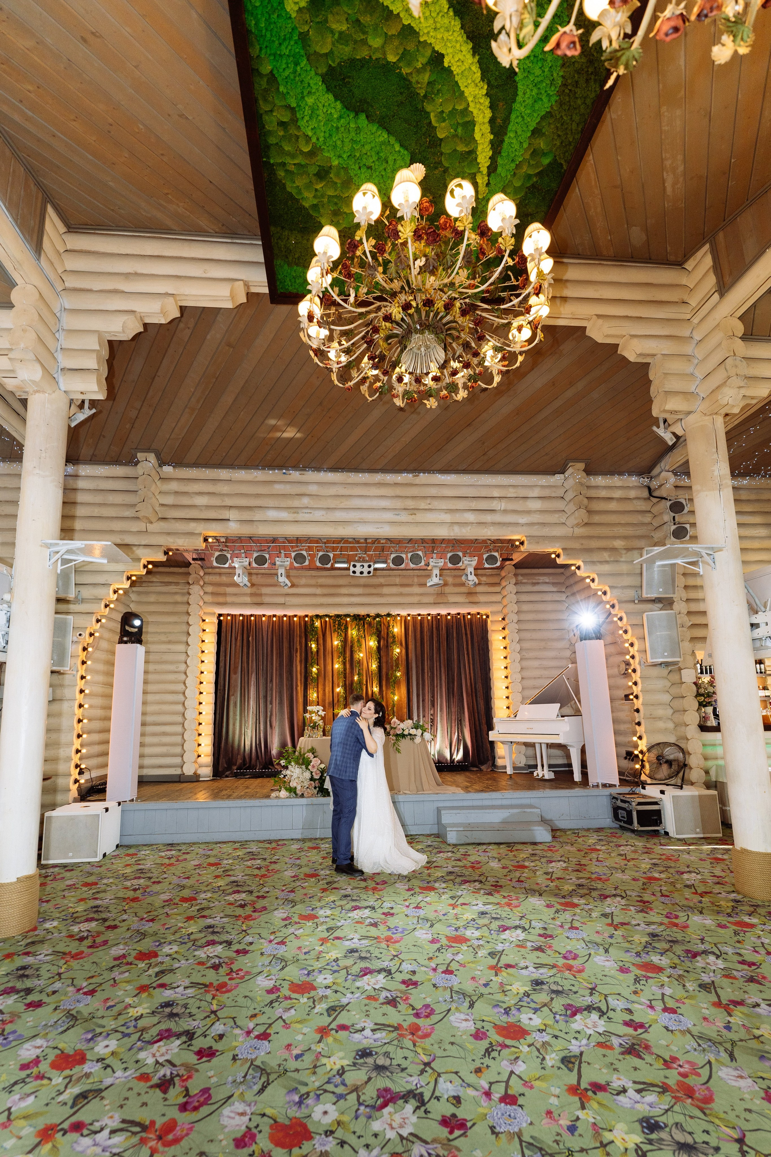 Свадьба Валентина и Дарьи в загородном клубе «Ближняя дача»