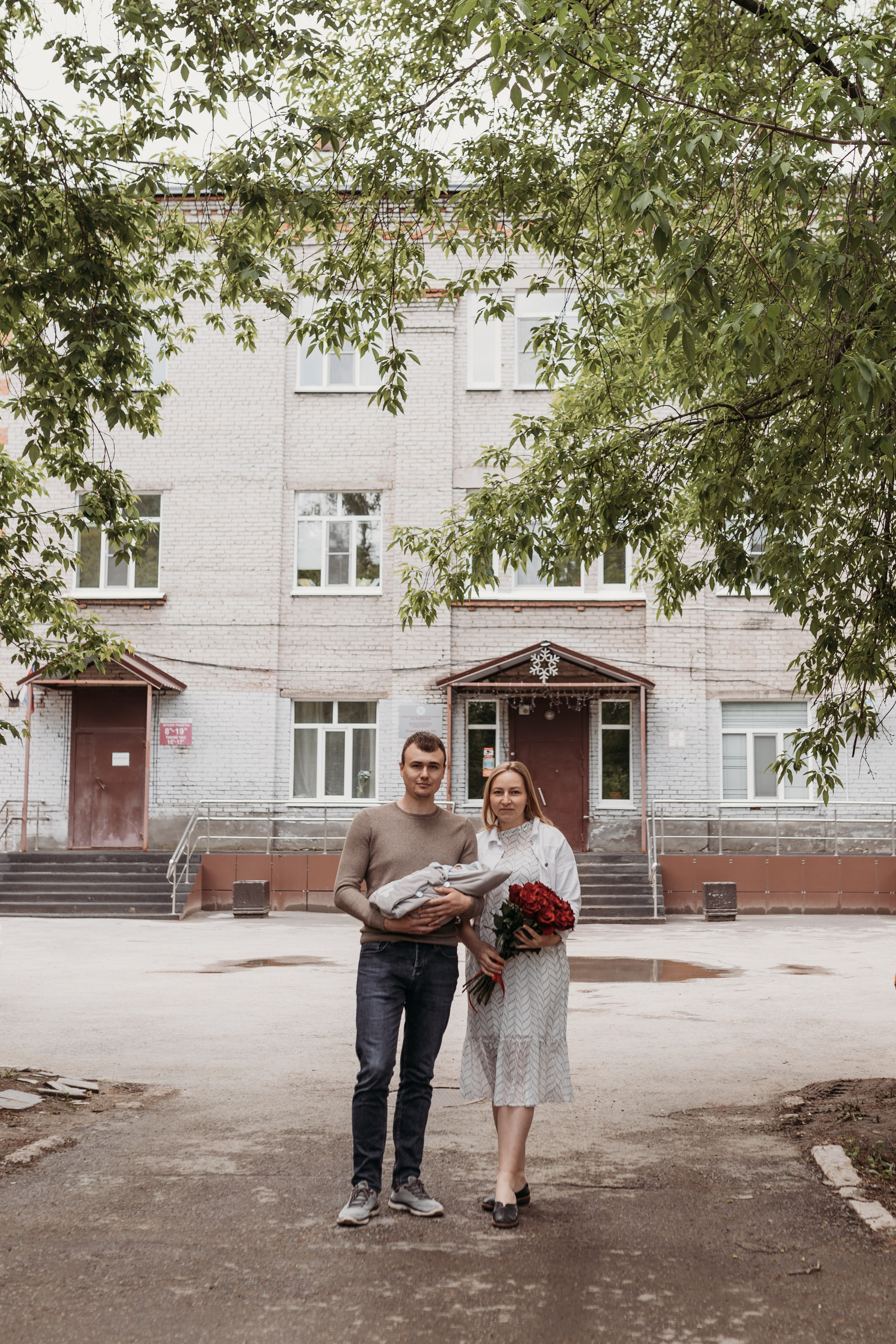 фотосессия выписки из роддома барнаул, фотосъемка выписки, выписка из роддома Барнаул, выписка Барнаул, фотограф на выписку Барнаул, дар выписка, первый роддом выписка фотограф