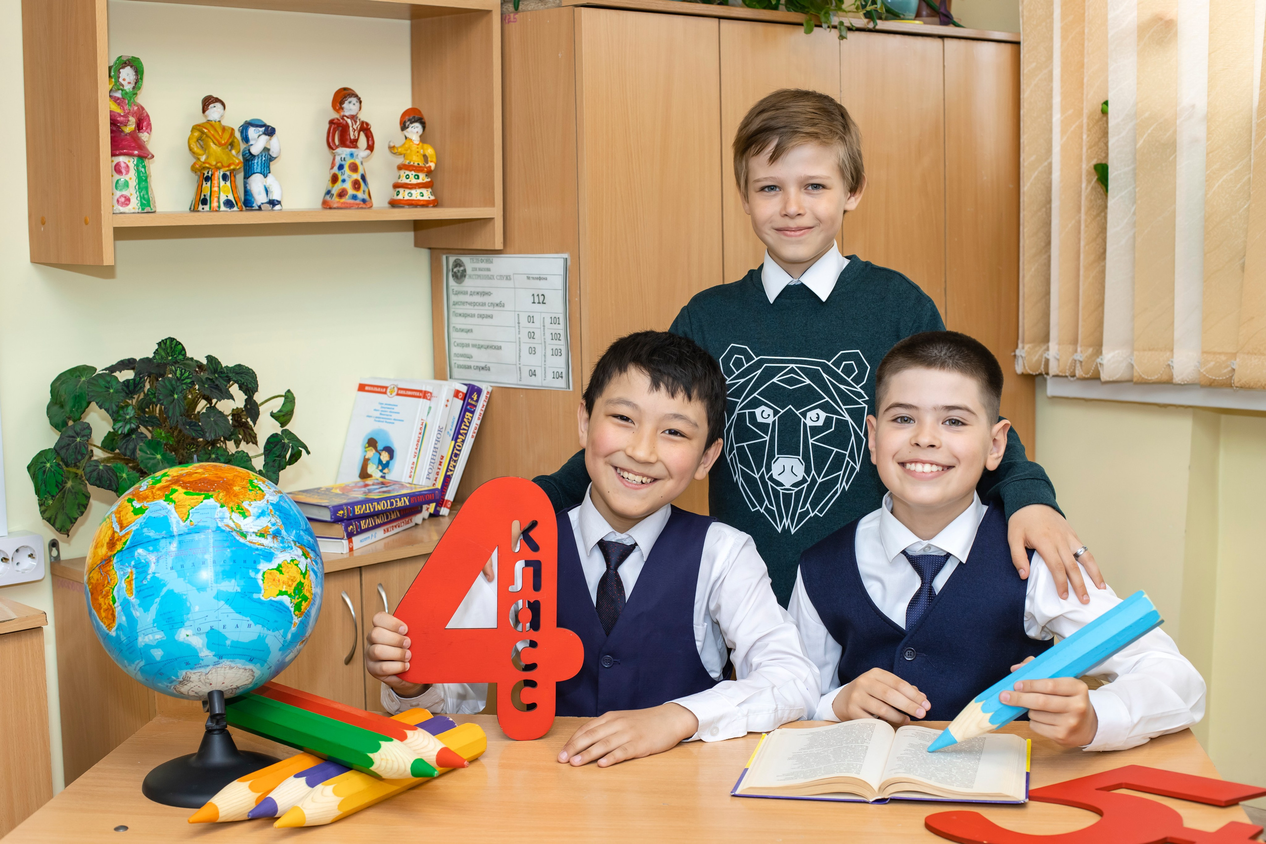 Выпускной альбом Чита, Школа Чита, детский сад Чита, живое фото, выпускной альбом с живыми фотографиями, фотограф на выпускной в Чите, стильный современный выпускной альбом Чита, выпускной альбом 9 класс в Чите, выпускной альбом 11 класс в Чите, стильные современные альбомы, выпускной альбом Чита, выпускной альбом 4 класс в Чите, выпускной альбом не дорого