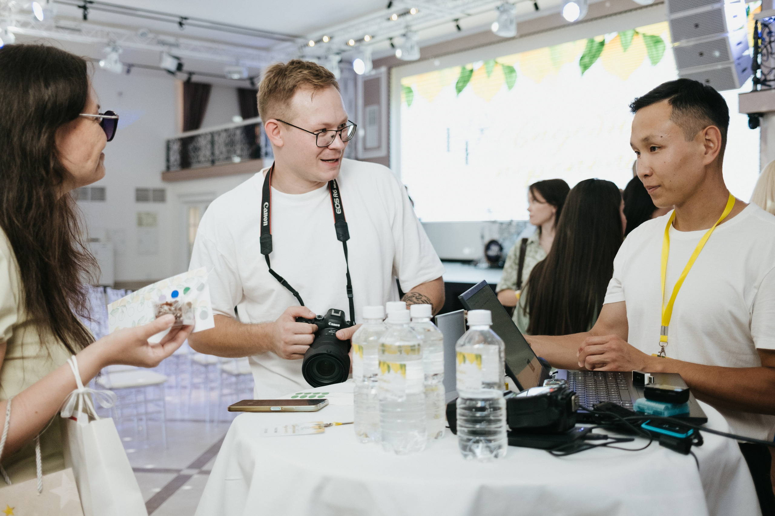 Выставка «Свадебный переполох» Краснодар. Свадебный и репортажной фотограф Денис Ожигин в Краснодаре и Краснодарском крае