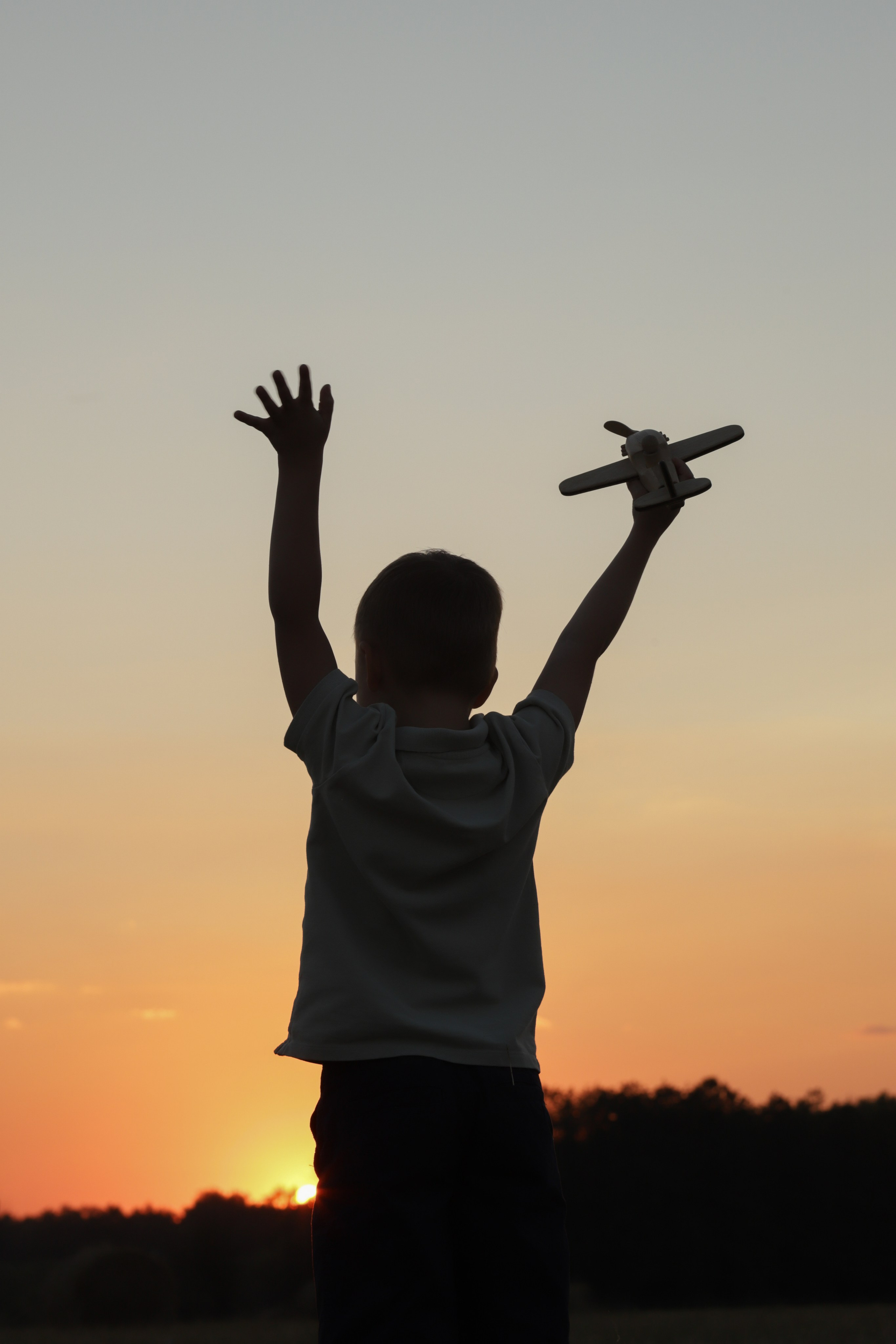 Мама с детьми в поле стога. Диана Николаева — фотограф город Балашиха