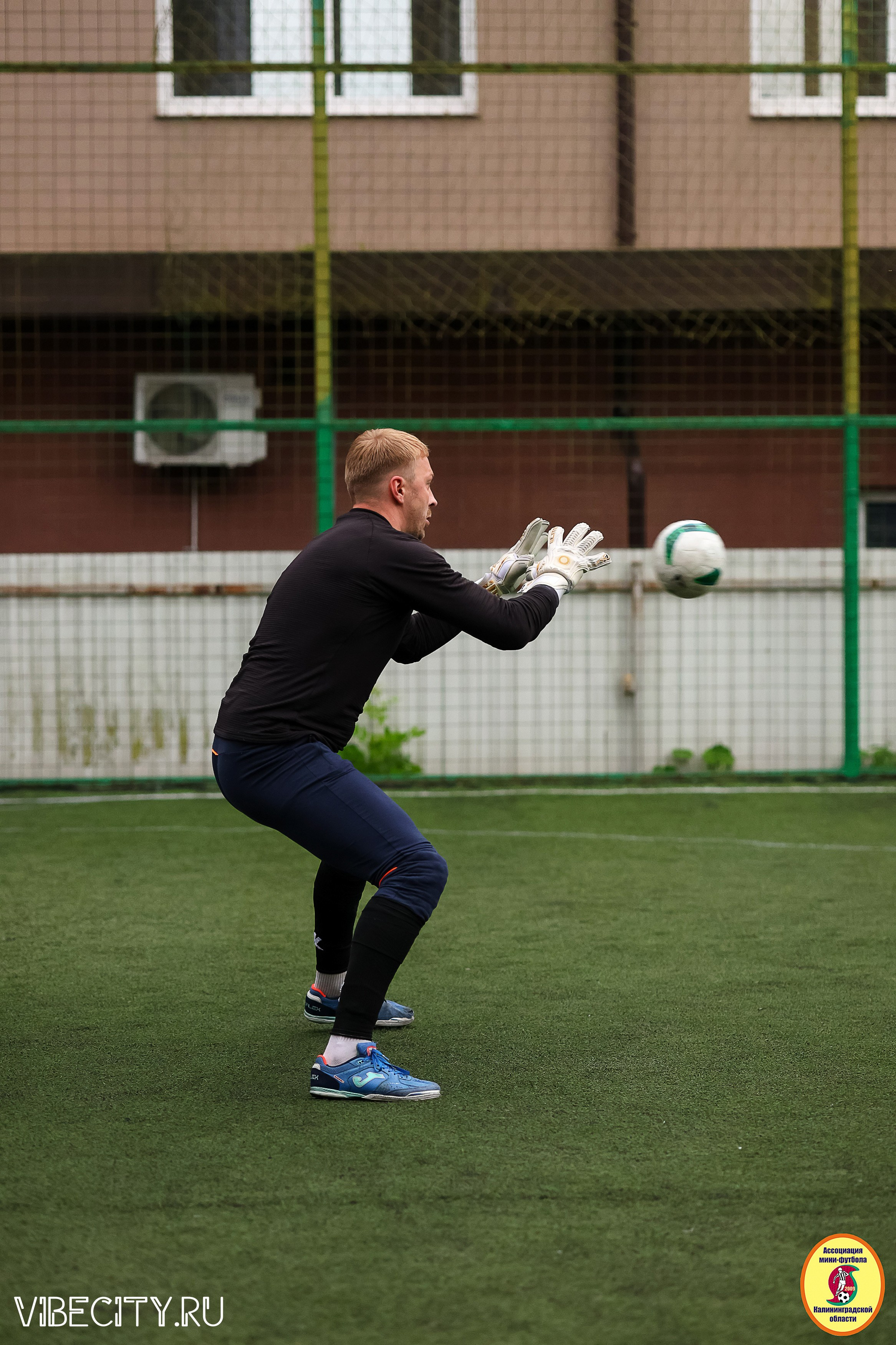 ИГРЫ МИНИ-ФУТБОЛЬНОЙ И КОРПОРАТИВНОЙ ЛИГИ. VIBECITY.RU Вайб Сити Ру Фоторепортажи Фотоотчеты Калининград