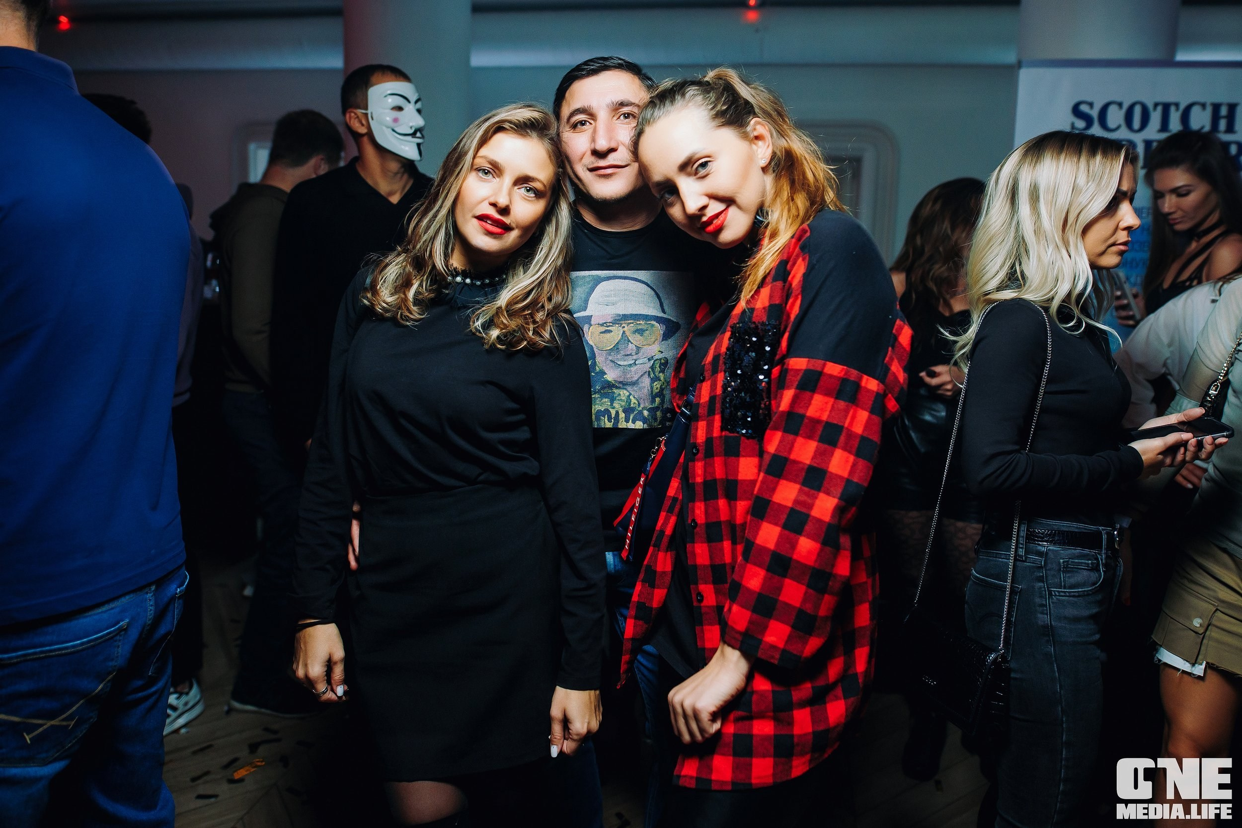 Halloween. Electronic Masquerade. One Media Life: фоторепортажи, фотоотчеты с мероприятий и заведений