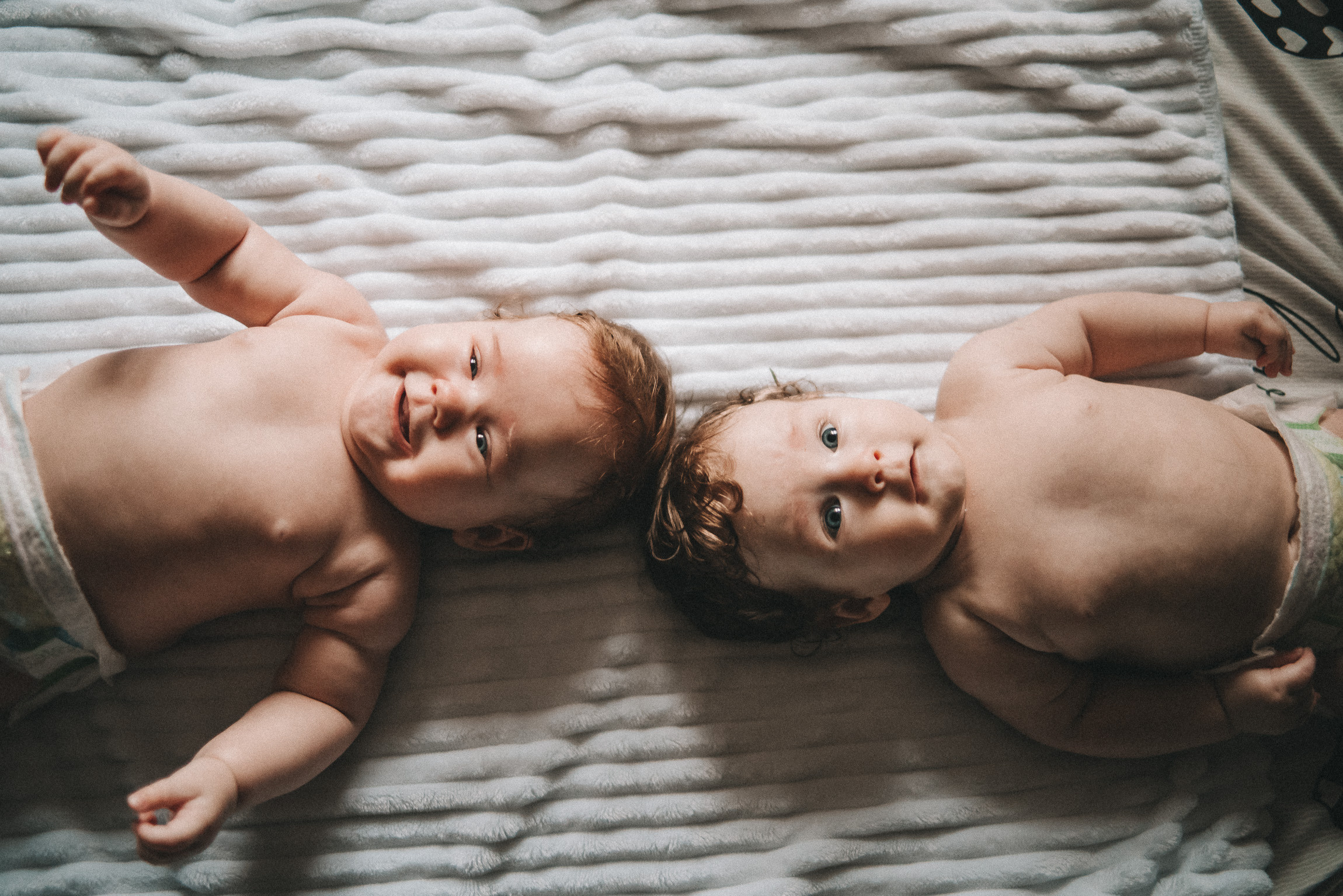 Кира и Мира. Фотограф новорожденных в стиле lifestyle в Воронеже Юлия Ключникова