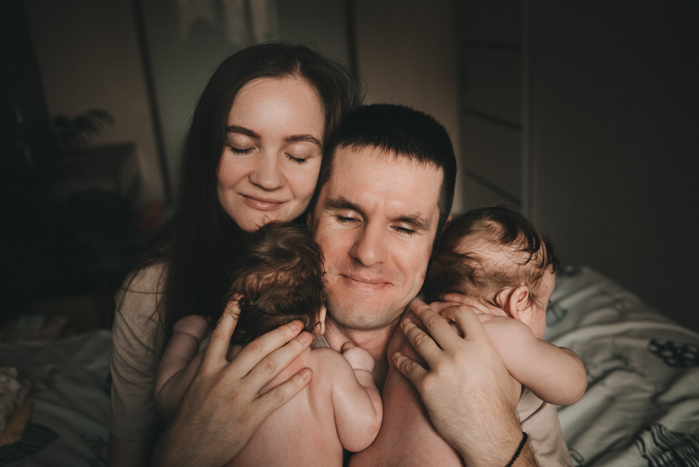 Кира и Мира. Фотограф новорожденных в стиле lifestyle в Воронеже Юлия Ключникова