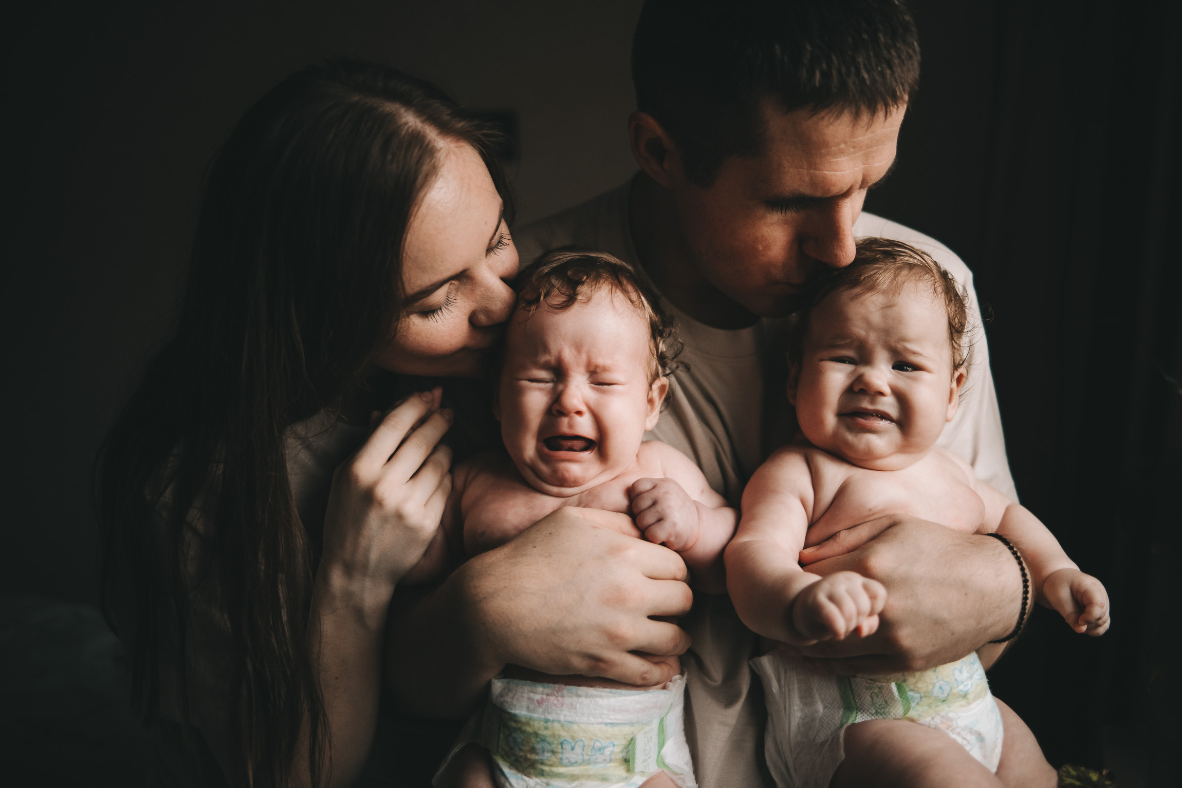 Кира и Мира. Фотограф новорожденных в стиле lifestyle в Воронеже Юлия Ключникова