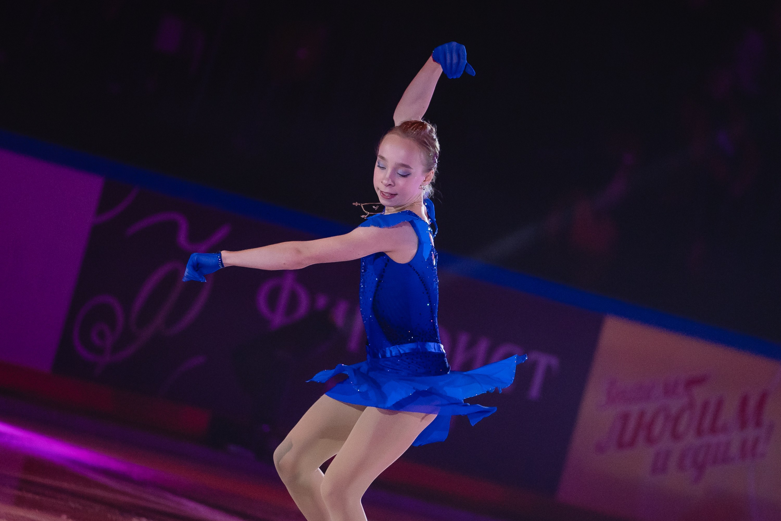 Шоу «Чемпионы на льду» в Новосибирске. Воробьева Ксения — Спортивный и танцевальный фотограф Новосибирск