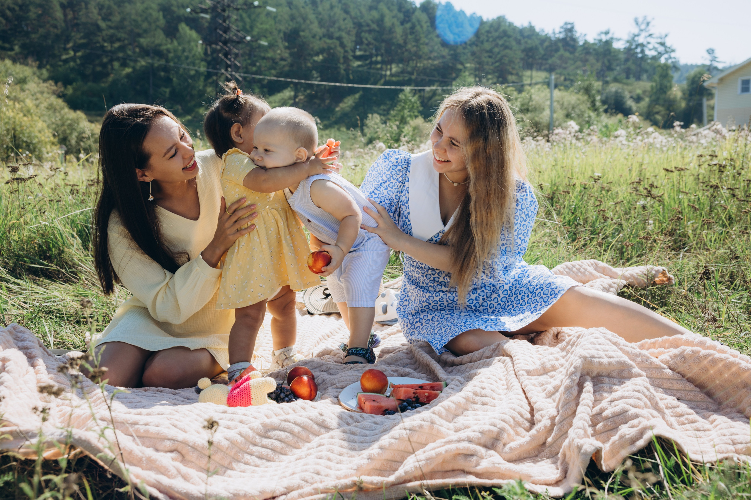 Семейная съёмка в поле. Свадебный, семейный фотограф в Иркутске Светлана Макаричева