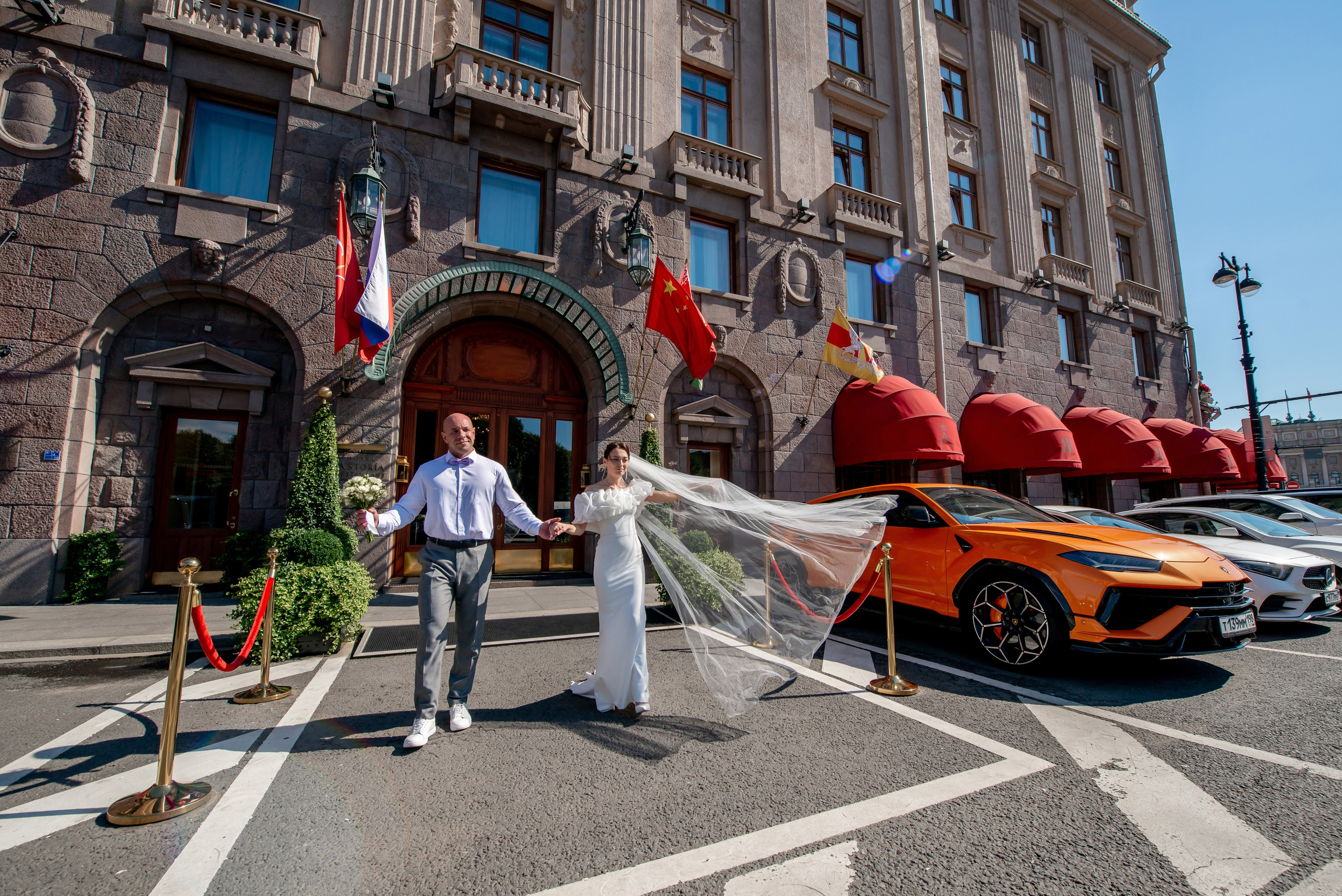 Летняя свадьба В Санкт-Петербурге и красивой выездной регистрацией Даши и Саши. Воздушная свадебная фотосессия в Петербурге. Портретный, семейный и свадебный фотограф в Санкт-Петербурге и в Пушкине Ширяев Денис