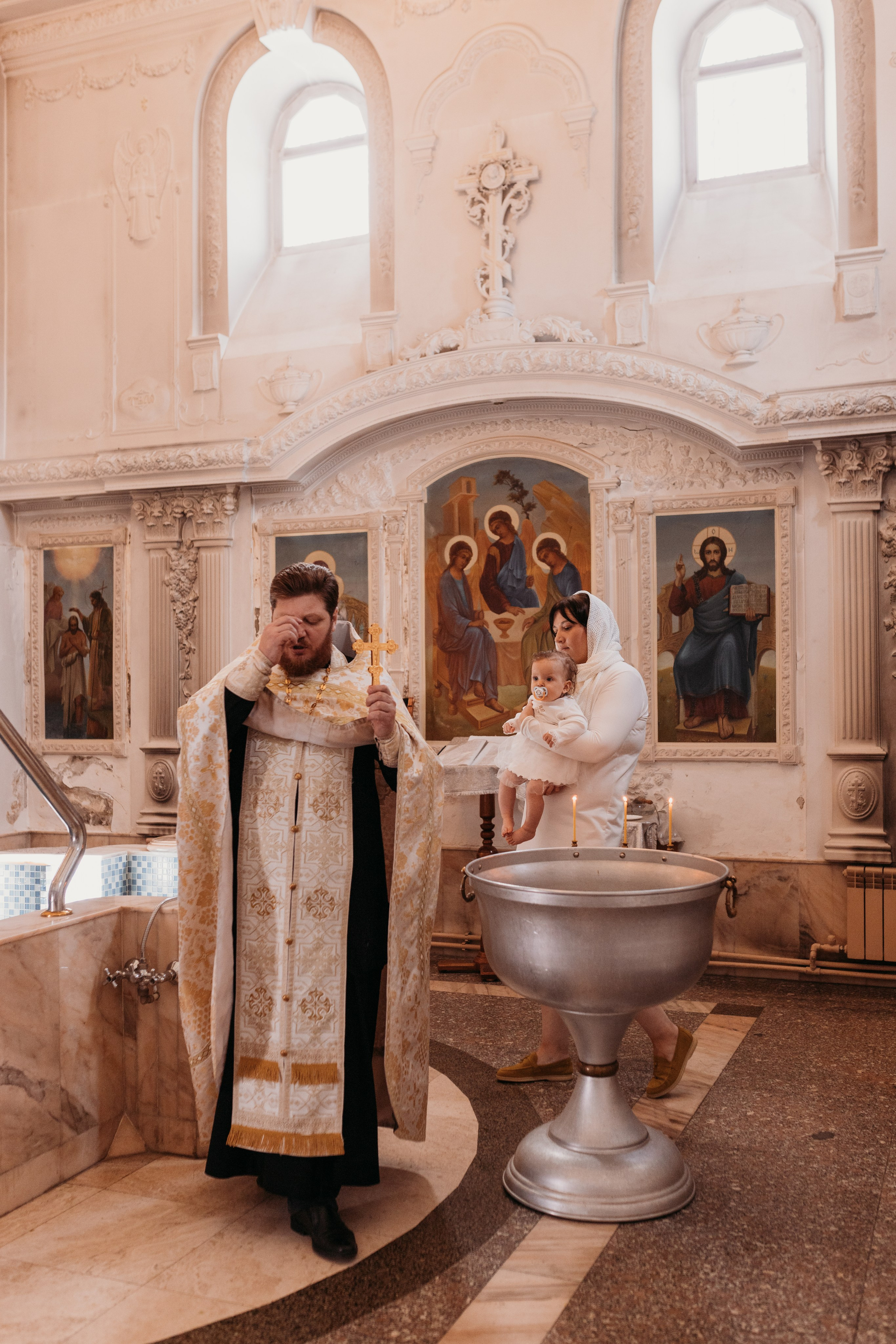 фотограф на крещение барнаул, фотосъемка таинства крещения барнаул, фотосессия крещения, церкви барнаул, храмы барнаул