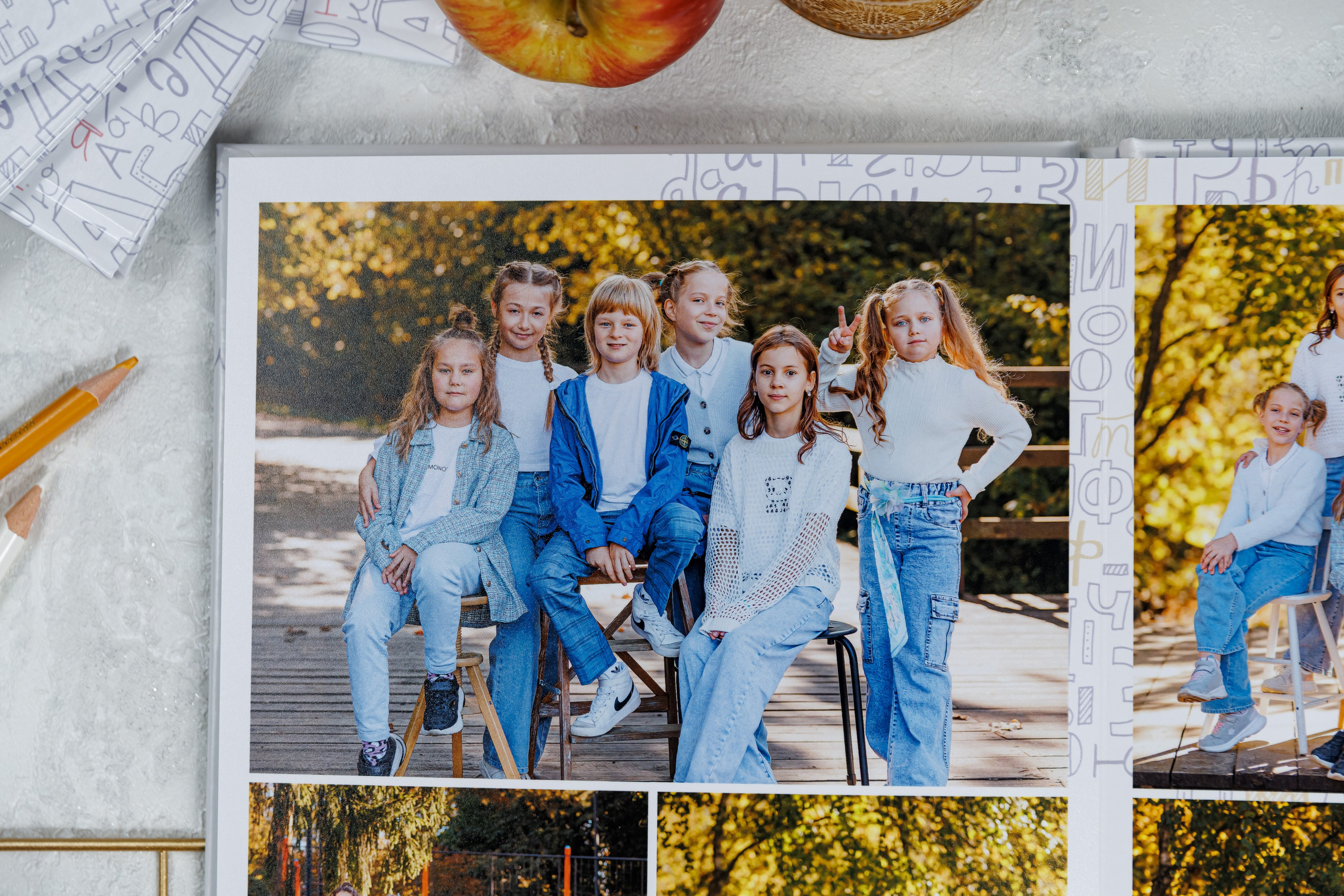 Выпускные альбомы 4 класс. Семейный и детский фотограф Комина Елена, Власиха, Одинцово