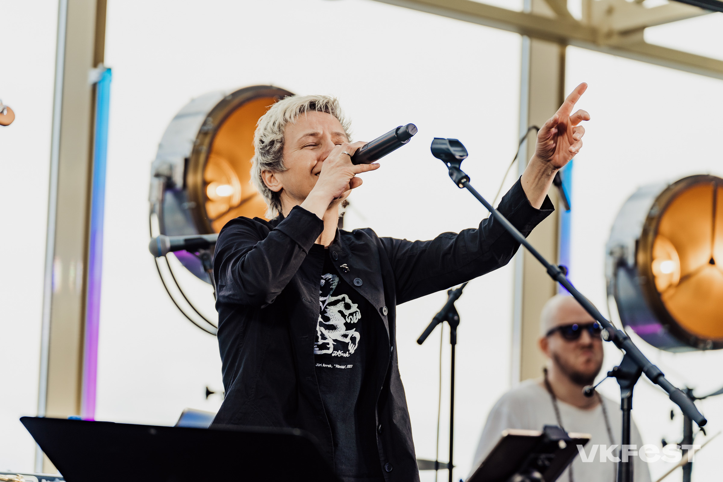 Сурганова и Оркестр — живое выступление на VK Fest 2020. Святослав Буньков | фотограф