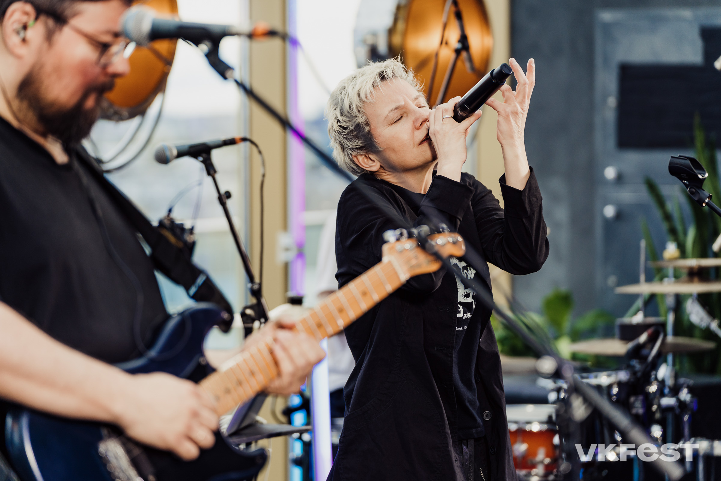 Сурганова и Оркестр — живое выступление на VK Fest 2020. Святослав Буньков | фотограф