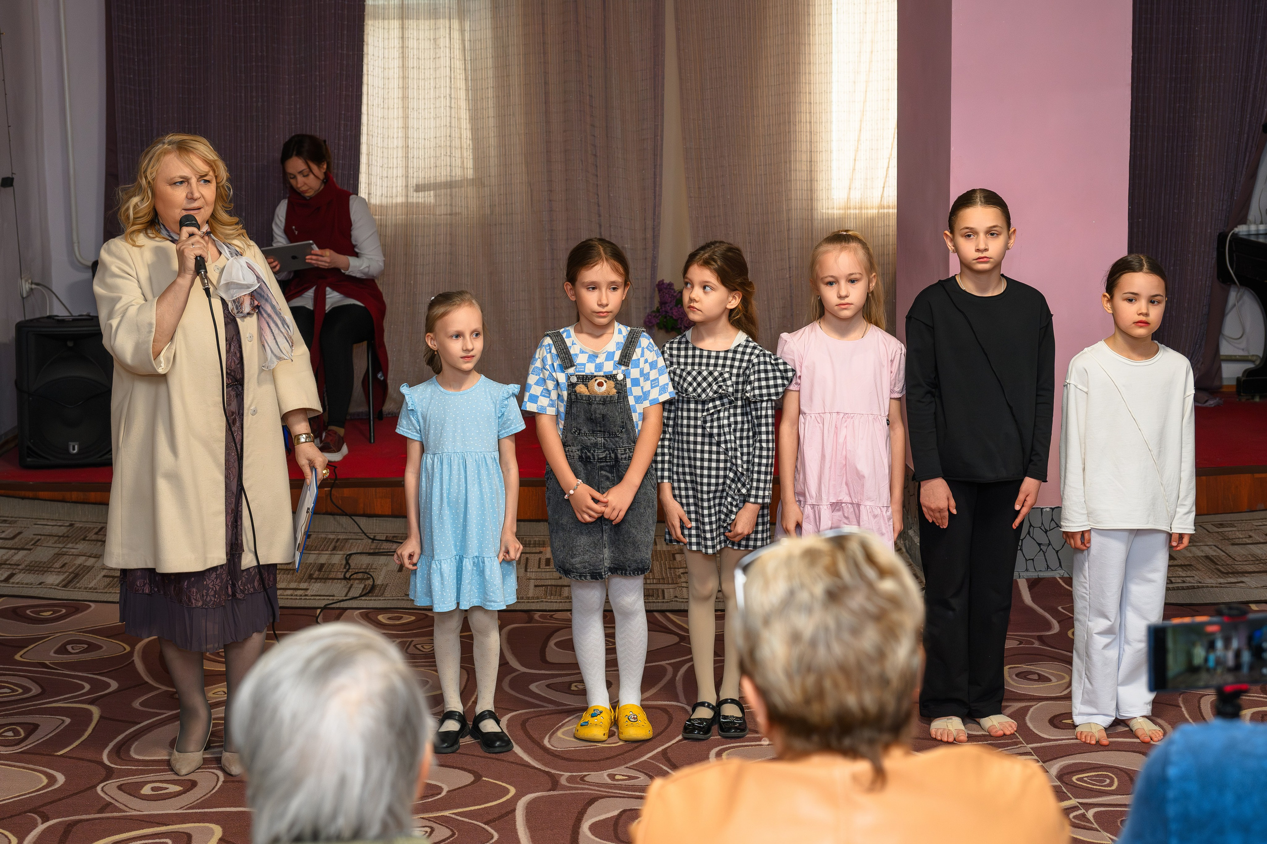 «Цветущий май». Семейный клуб «Открытый город»