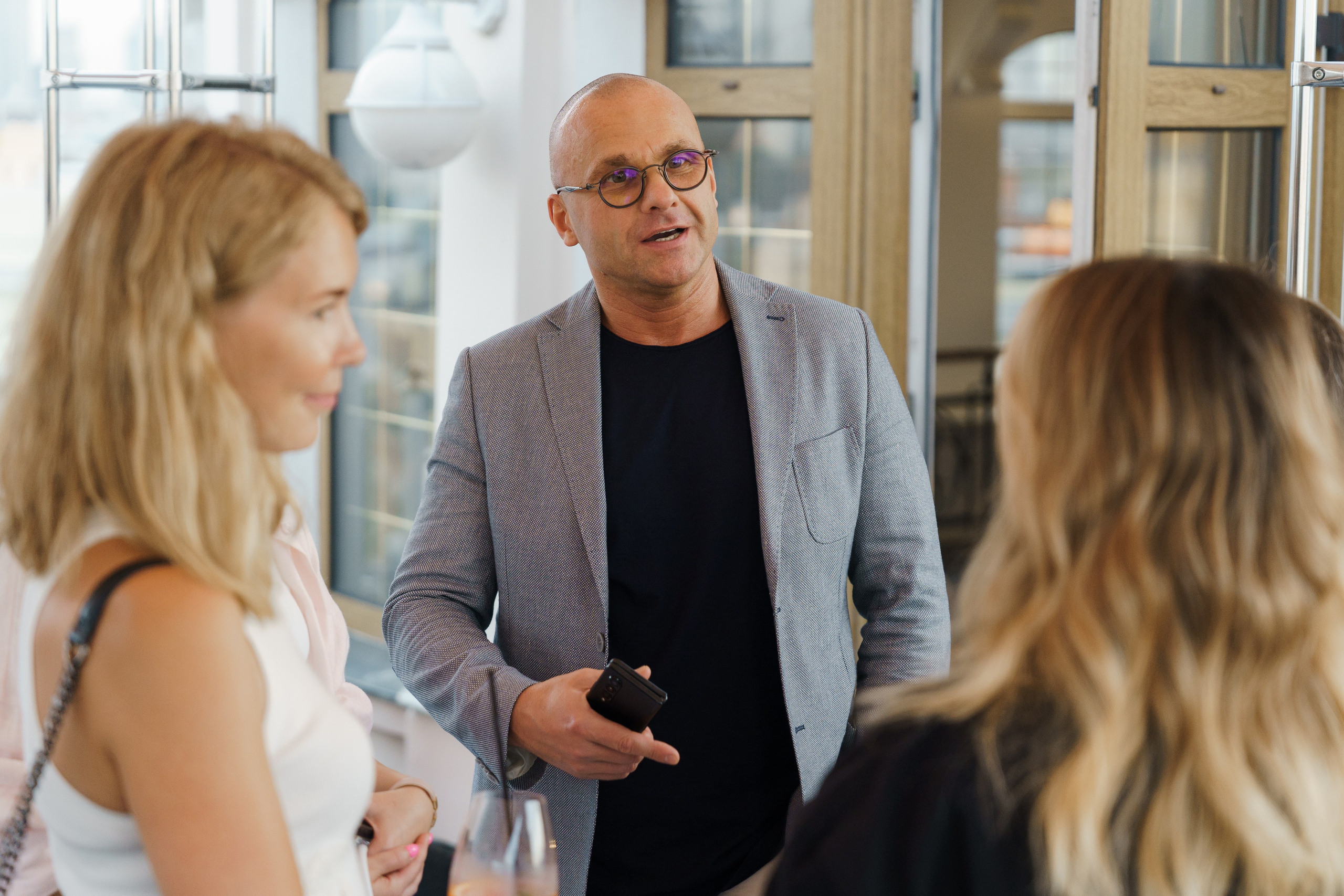МЕДИА СЕКРЕТЫ на крыше. Свадебный фотограф в Москве и Подмосковье Виктор Одинцов