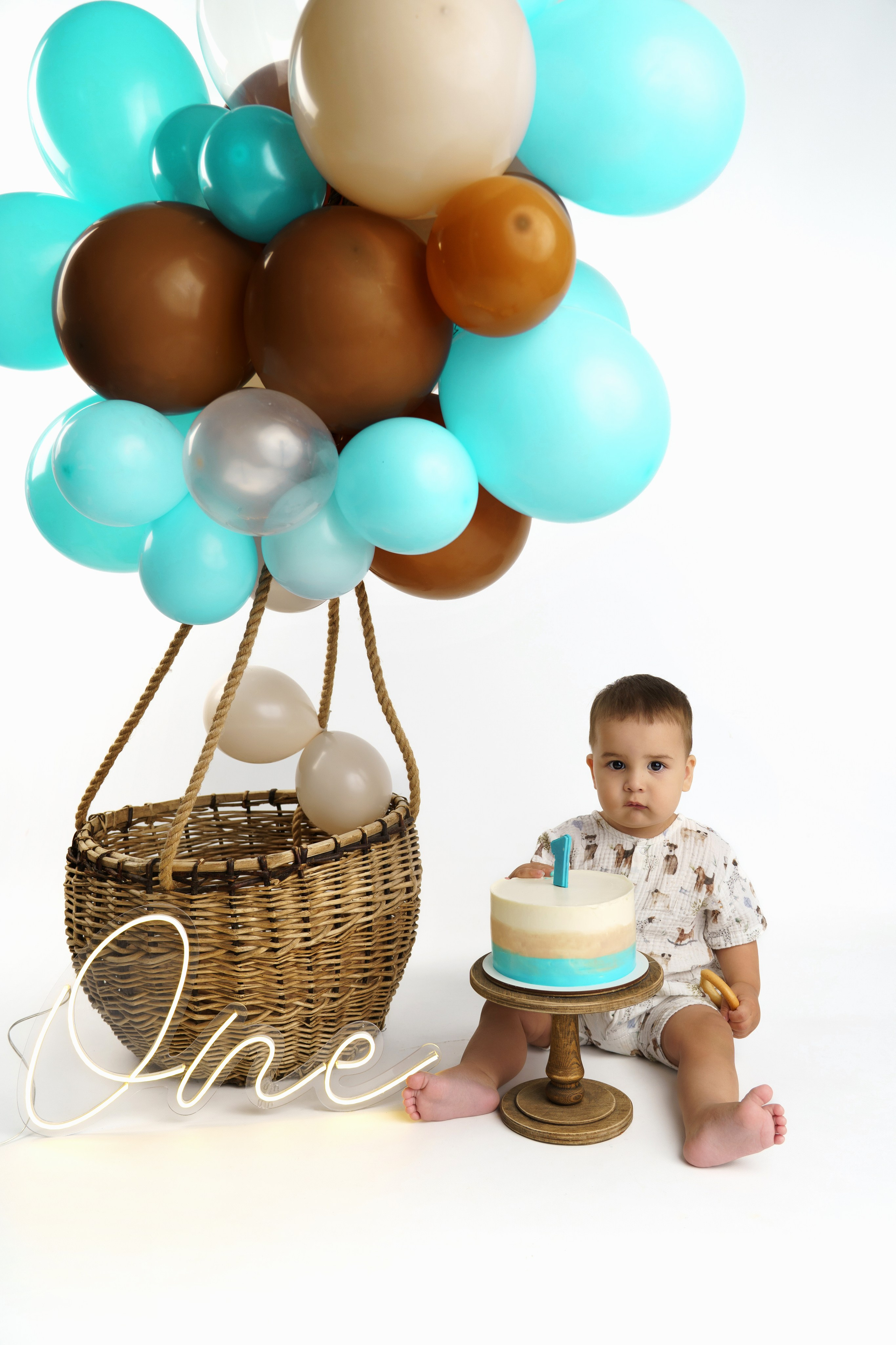 Фотосессия ГОДОВАСИЕ. Фотограф новорожденных, детей до года и беременных в Симферополе