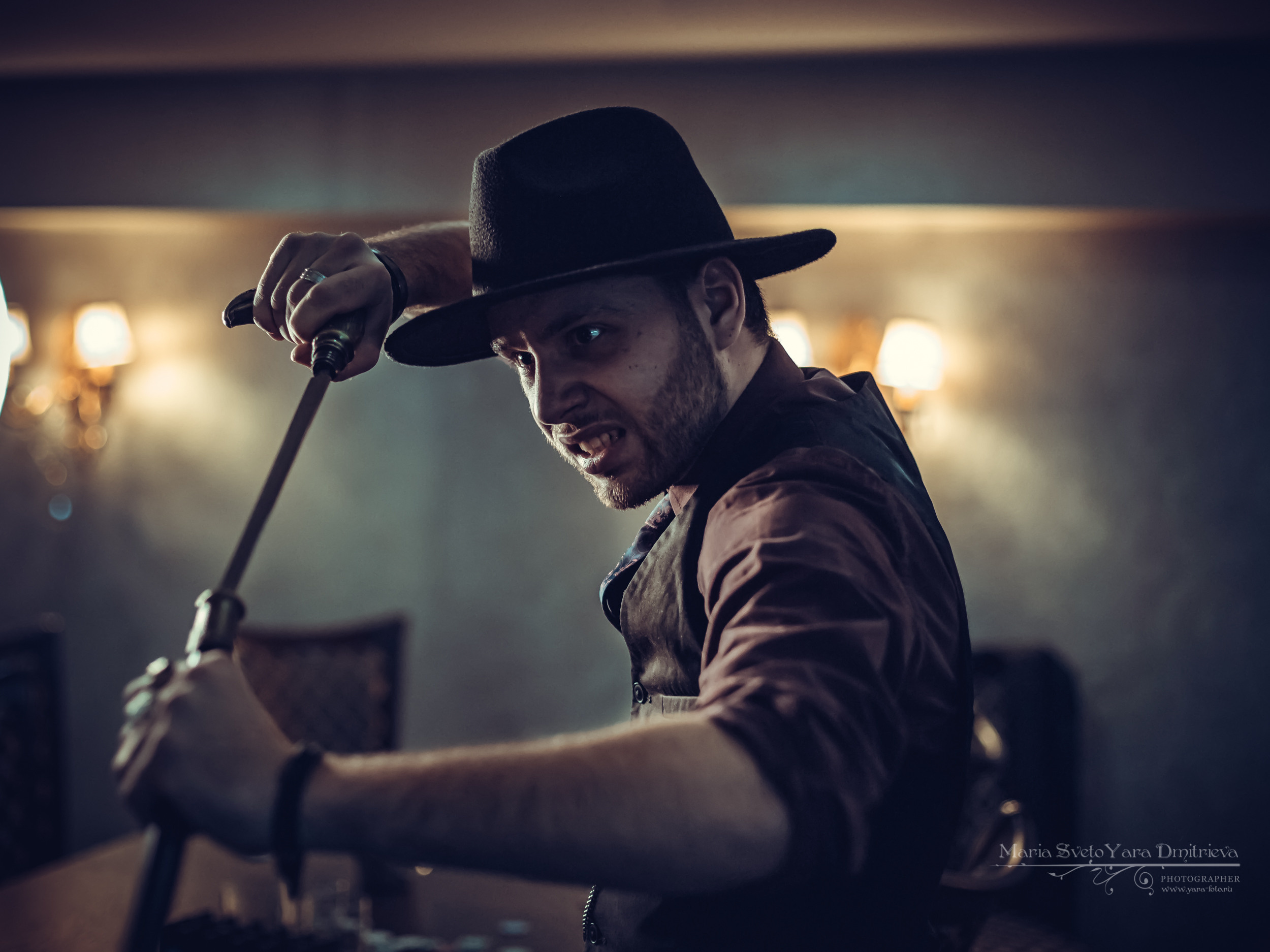 Максим Солдатов 🔹 Шляпа и кинжал. Фотограф в Симферополе и Крыму — Мария СветоЯра Дмитриева | Индивидуальные и семейные съёмки
