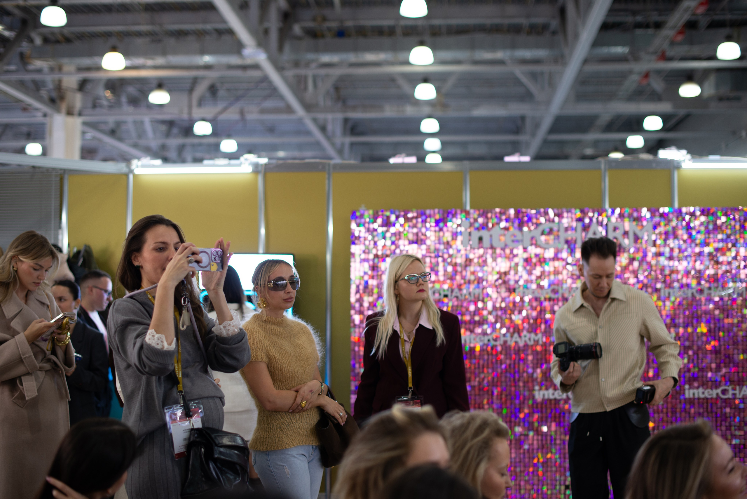 InterCHARM 2025 осень. Victoria Radjevna Репортажный Фотограф — Видеограф Москва • Санкт-Петербург