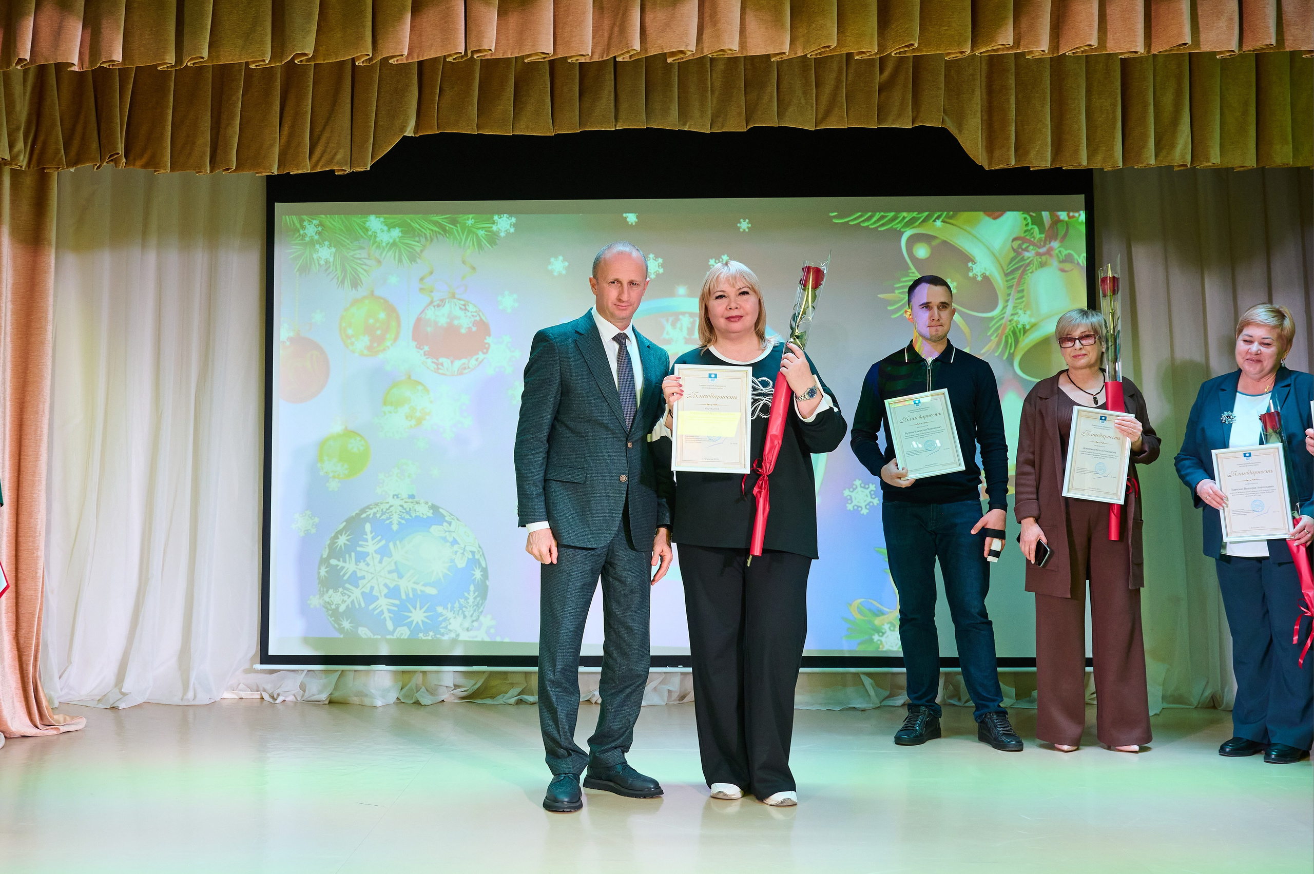 НГ ДК Виноградный. Жизнь курорта Кабардинка в фотографиях