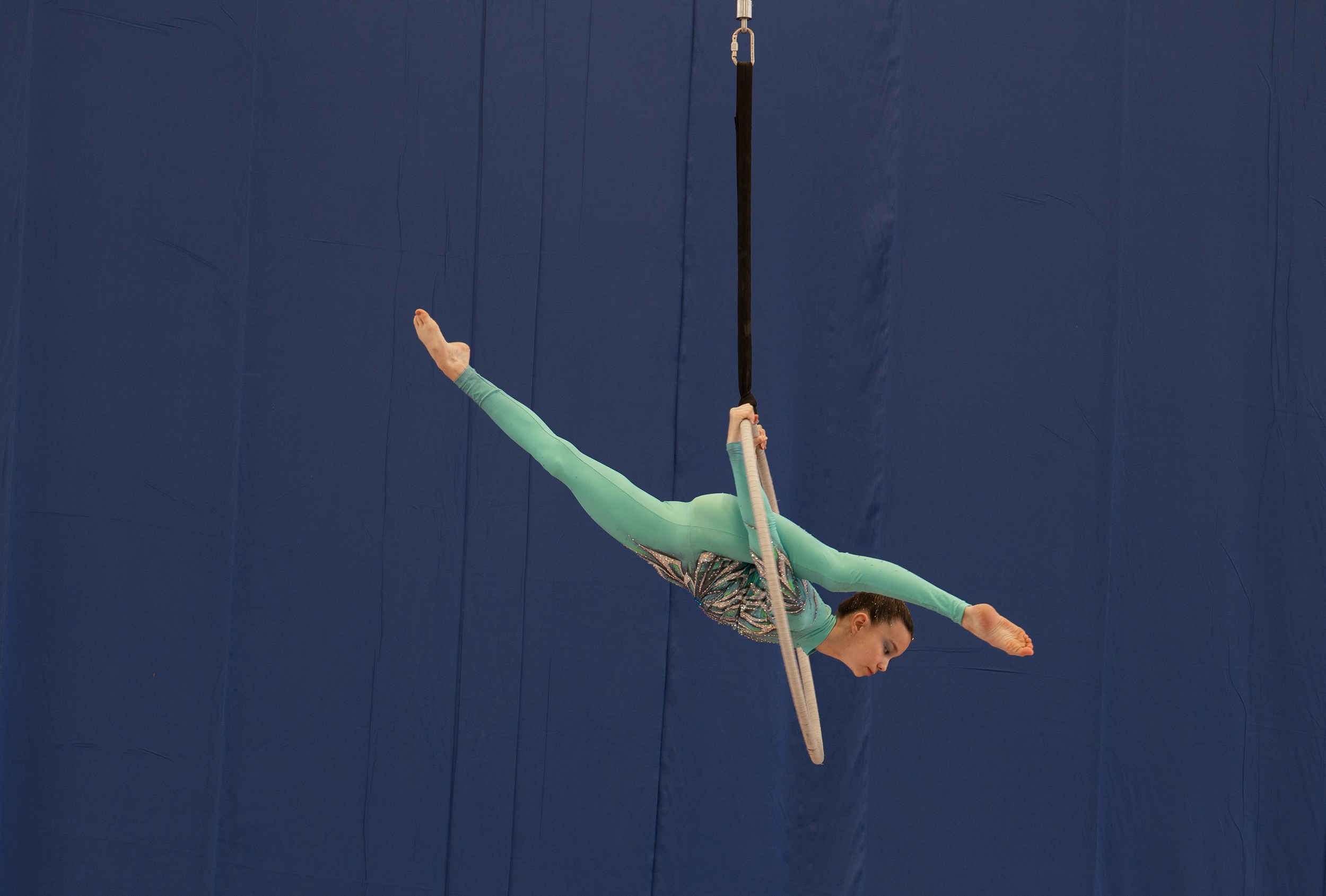 Воздушная гимнастика, 2025. Фотопортреты в Казани фотограф Олег Каракулов