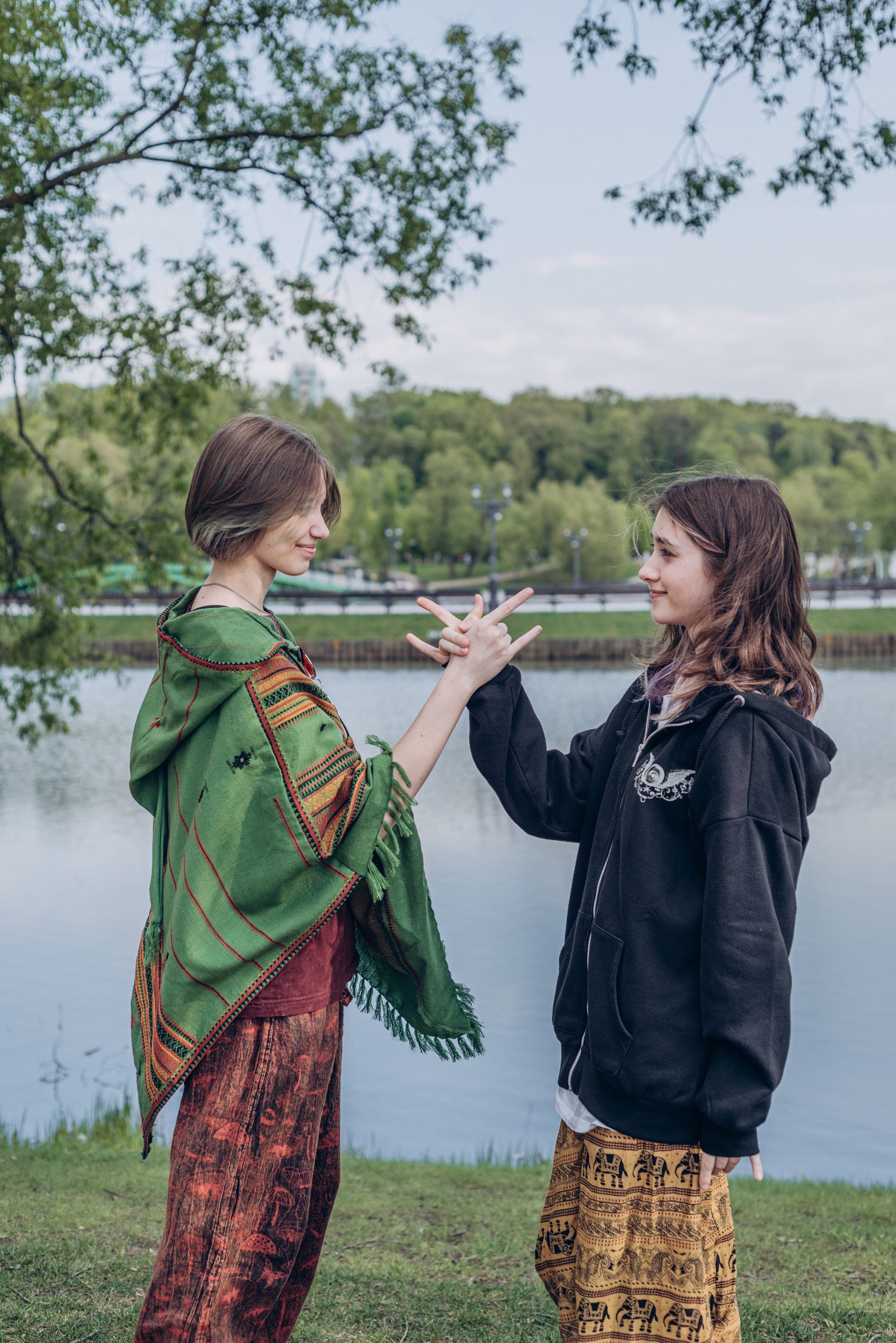 Выпускной альбом с душой — фотосессия, ретушь и дизайн в Москве. MILATE — выпускные альбомы, фотосессии и видео в Москве