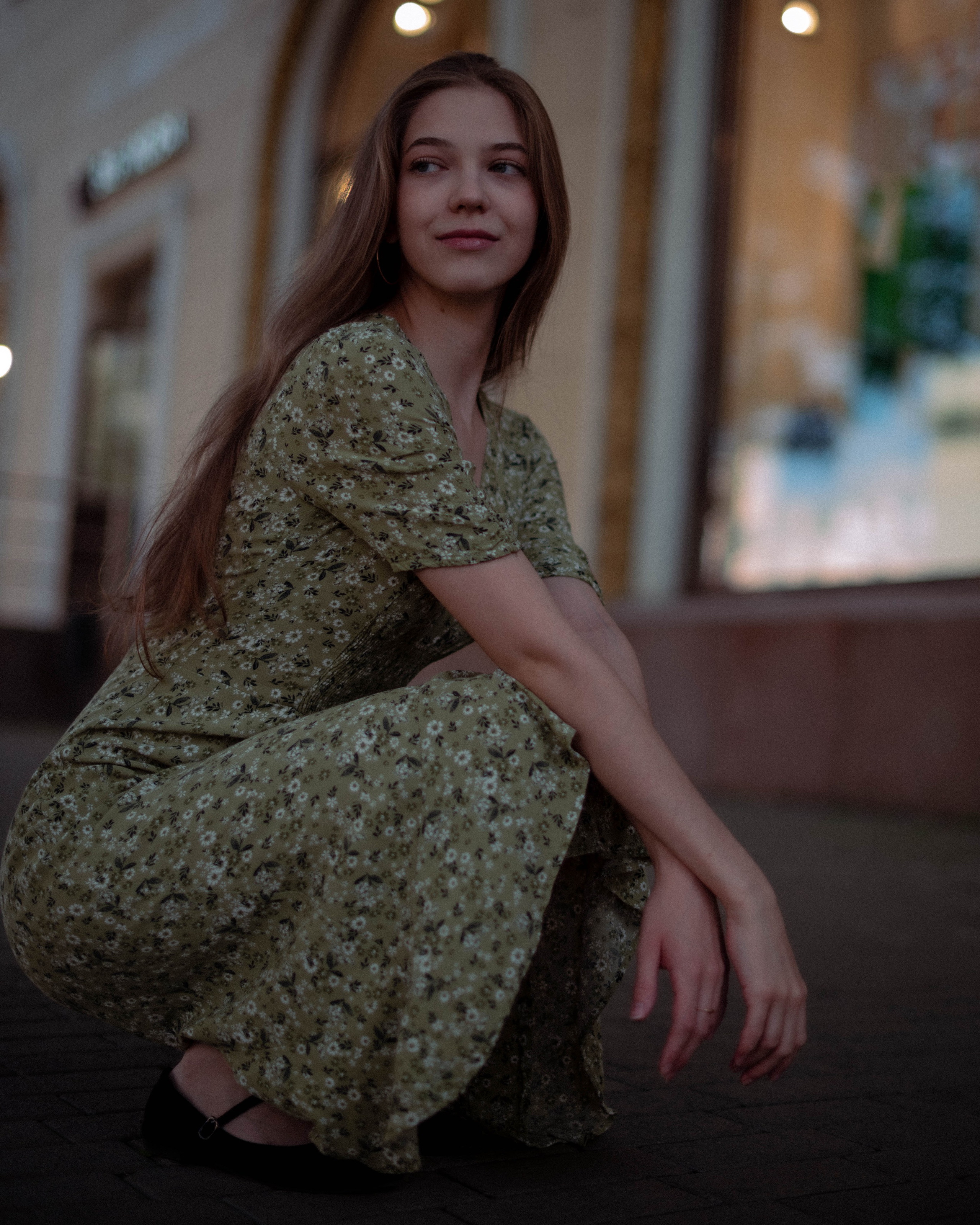 Ася. Женский фотограф. Создатель украшений ручной работы. Модель