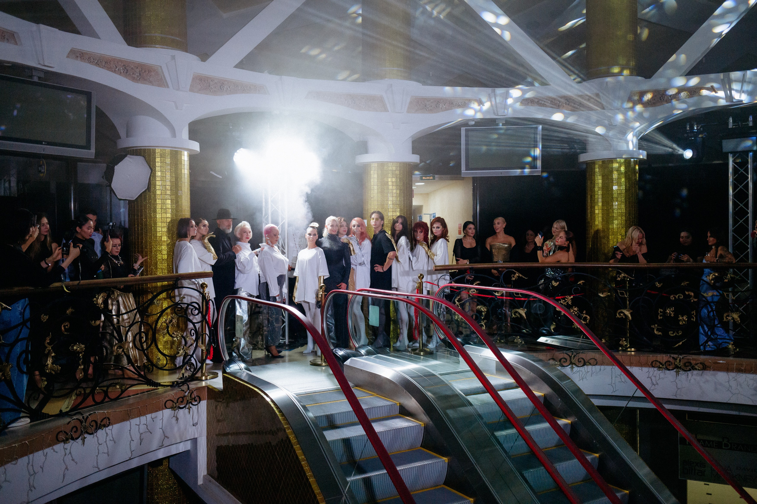 20 лет студии красоты Юлии Харченко. СВОИ. ФОТООТЧЕТЫ-СОБЫТИЯ-МЕСТА