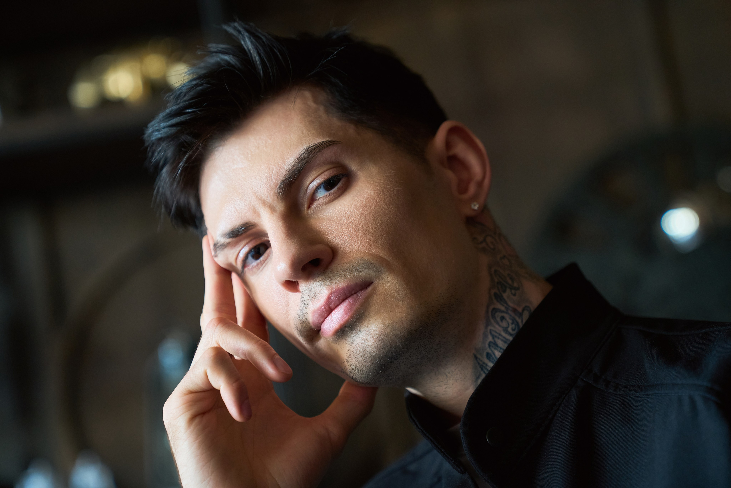 Мужские фотосессии для сайтов знакомств в Москве. Портретный фотограф Павел Бахирев. Москва