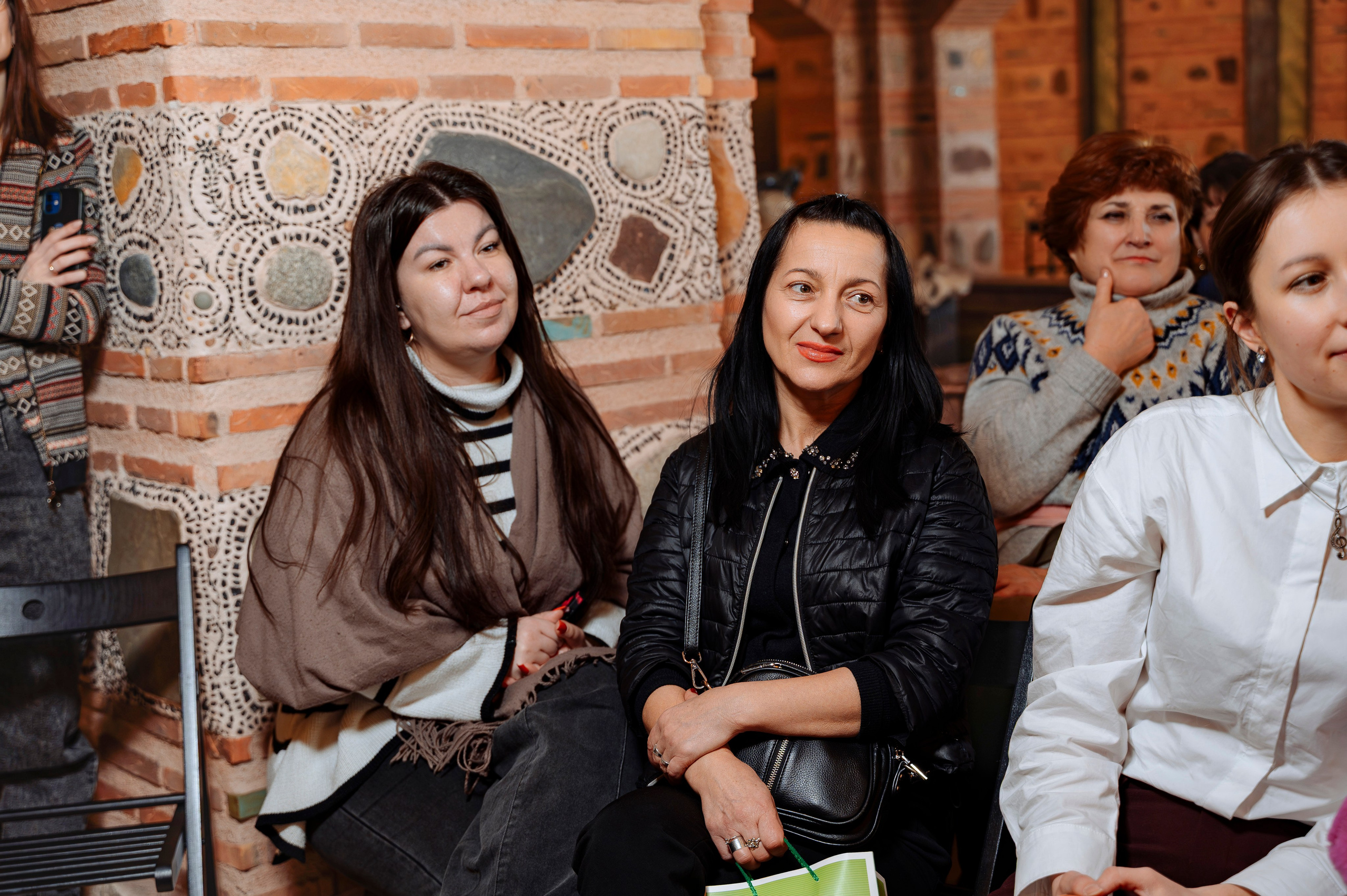 ФАН встреча участников проекта FACTOR.BY: Ибрагима Карасова и Шамхала Хачатуряна. Фотограф Беларусь — Ольга Шаповалова (Жардецкая)