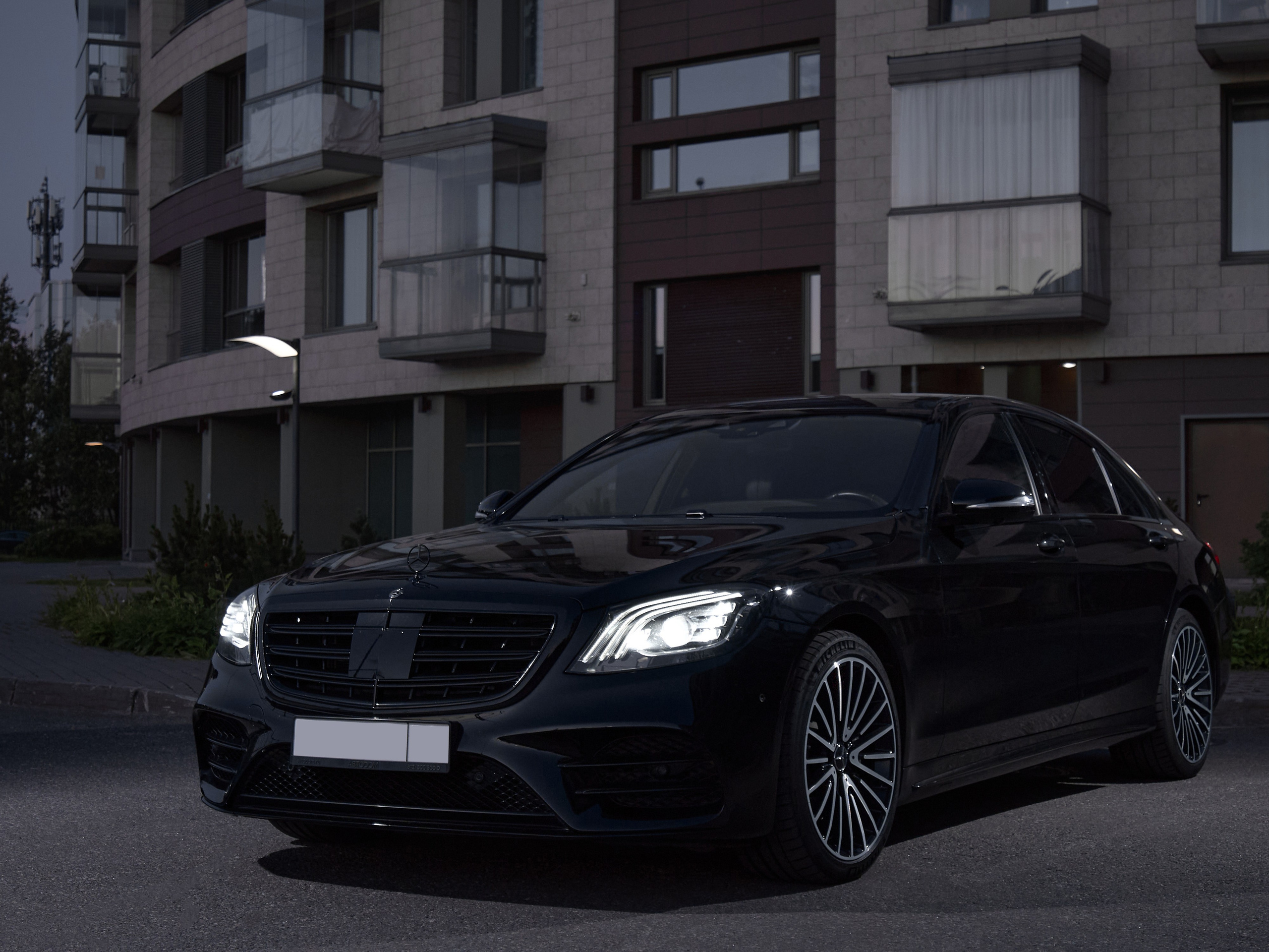 Автомобильный фотограф в Санкт-Петербурге Антон Гумен | Фотосессии авто для автосалонов