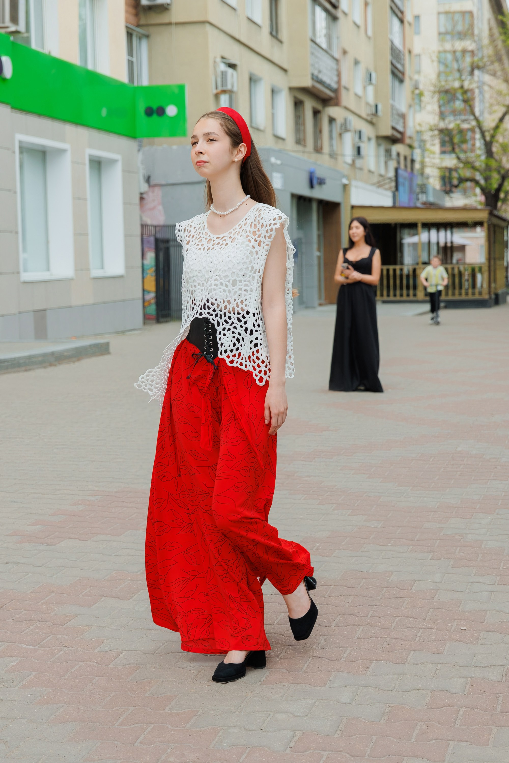 МОДНЫЙ ПОКАЗ. СВОИ. ФОТООТЧЕТЫ-СОБЫТИЯ-МЕСТА