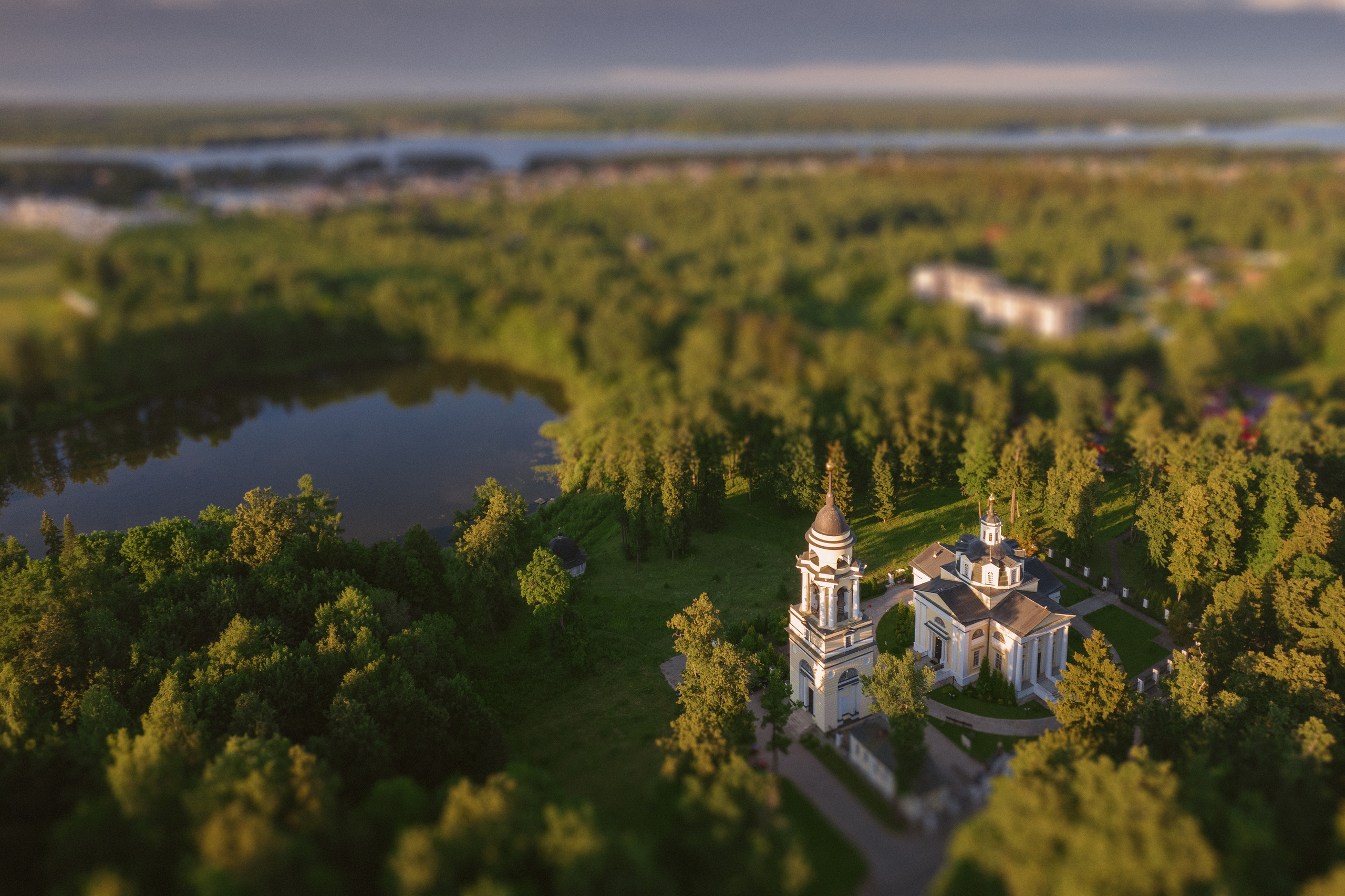 Архитектура и недвижимость. Ход строительства. Съемка с дрона. Профессиональное решение для частных лиц и бизнеса