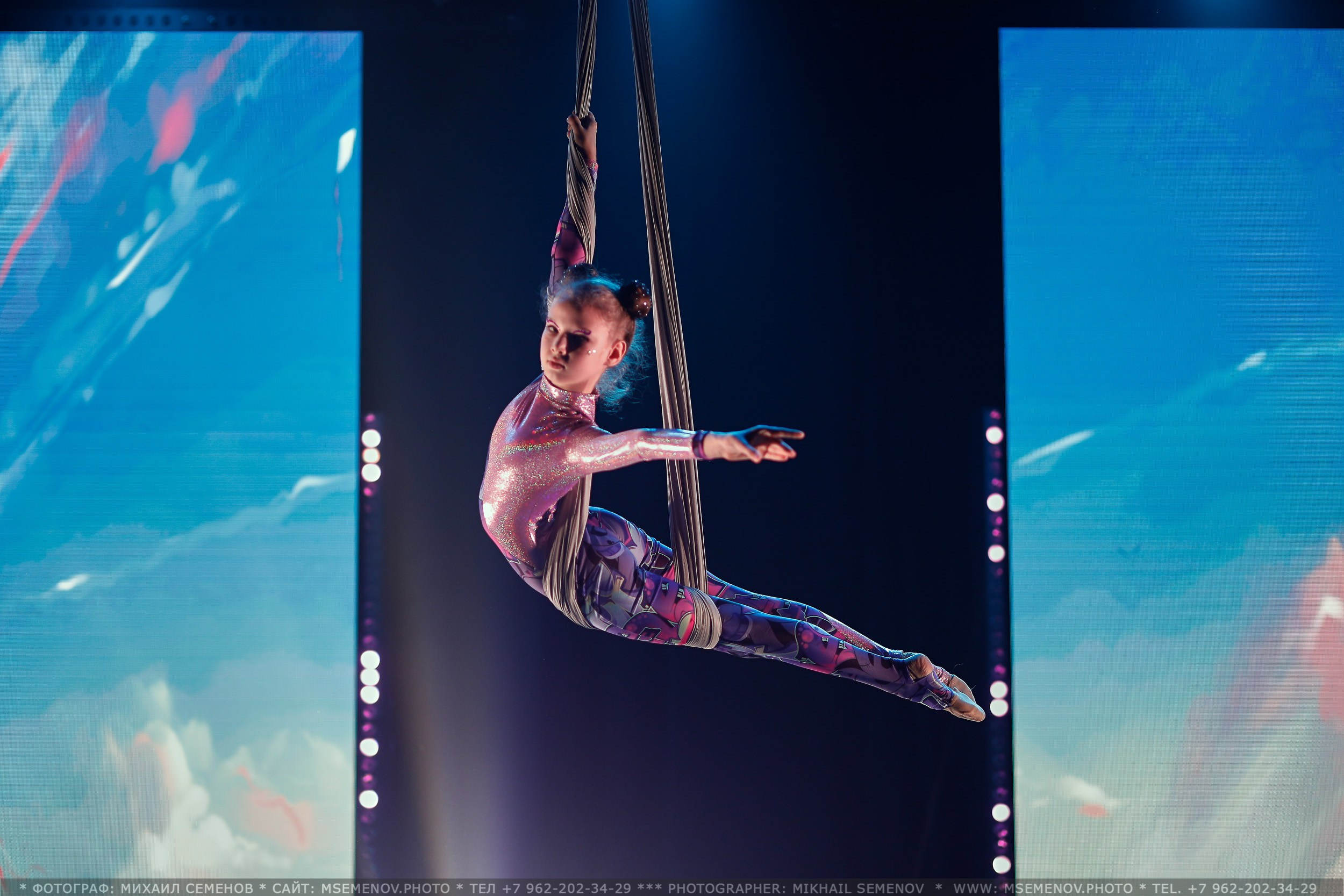 Анонс фоторепортажа с Концерта Грация. POLE DANCE. Photographer for business Mikhail Semenov. Aqua photo studio, photo school