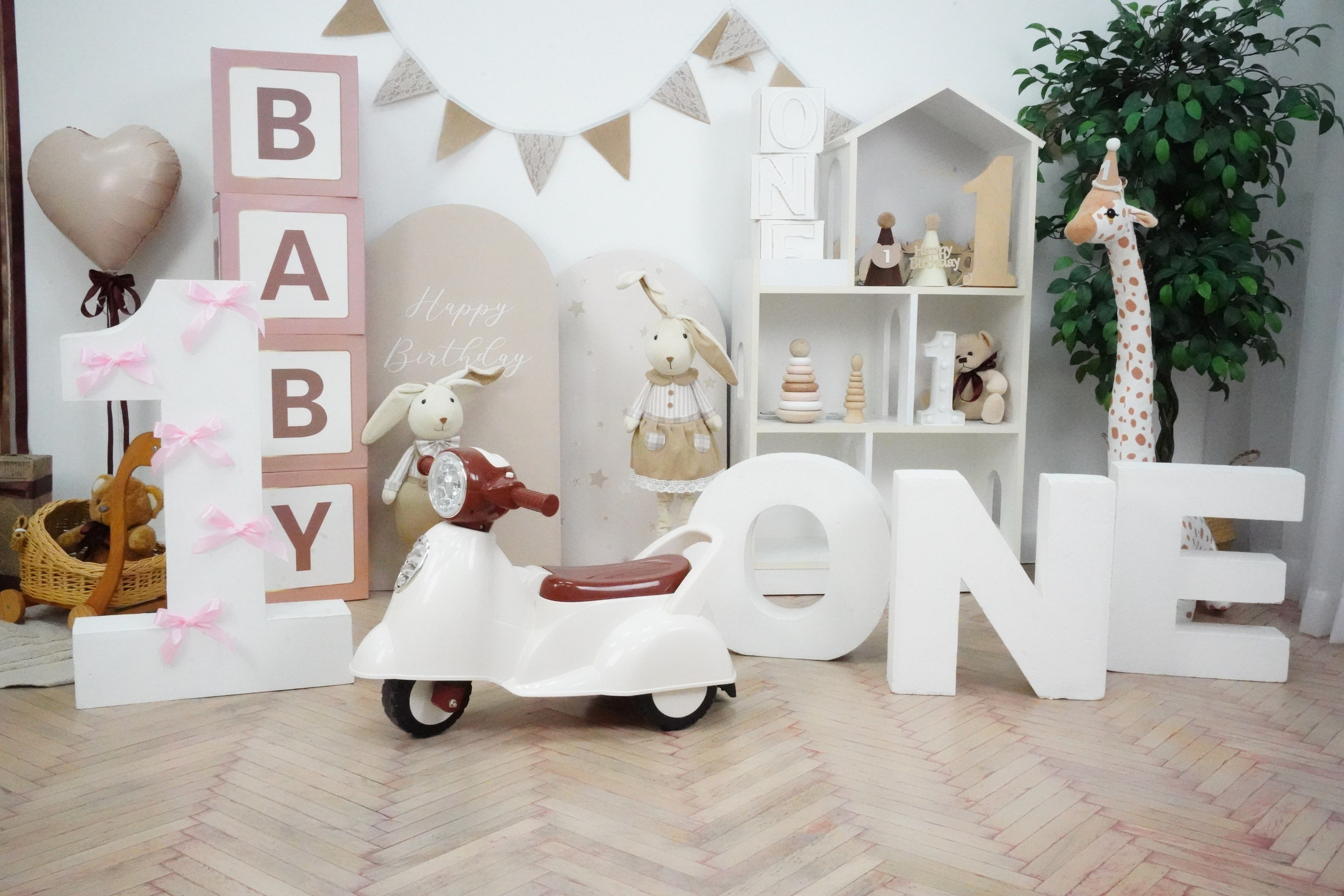 Наши Новые Фотозоны. Детская Фотостудия ГОДОВАСИКИ в Санкт-Петербурге фотосесия на годик