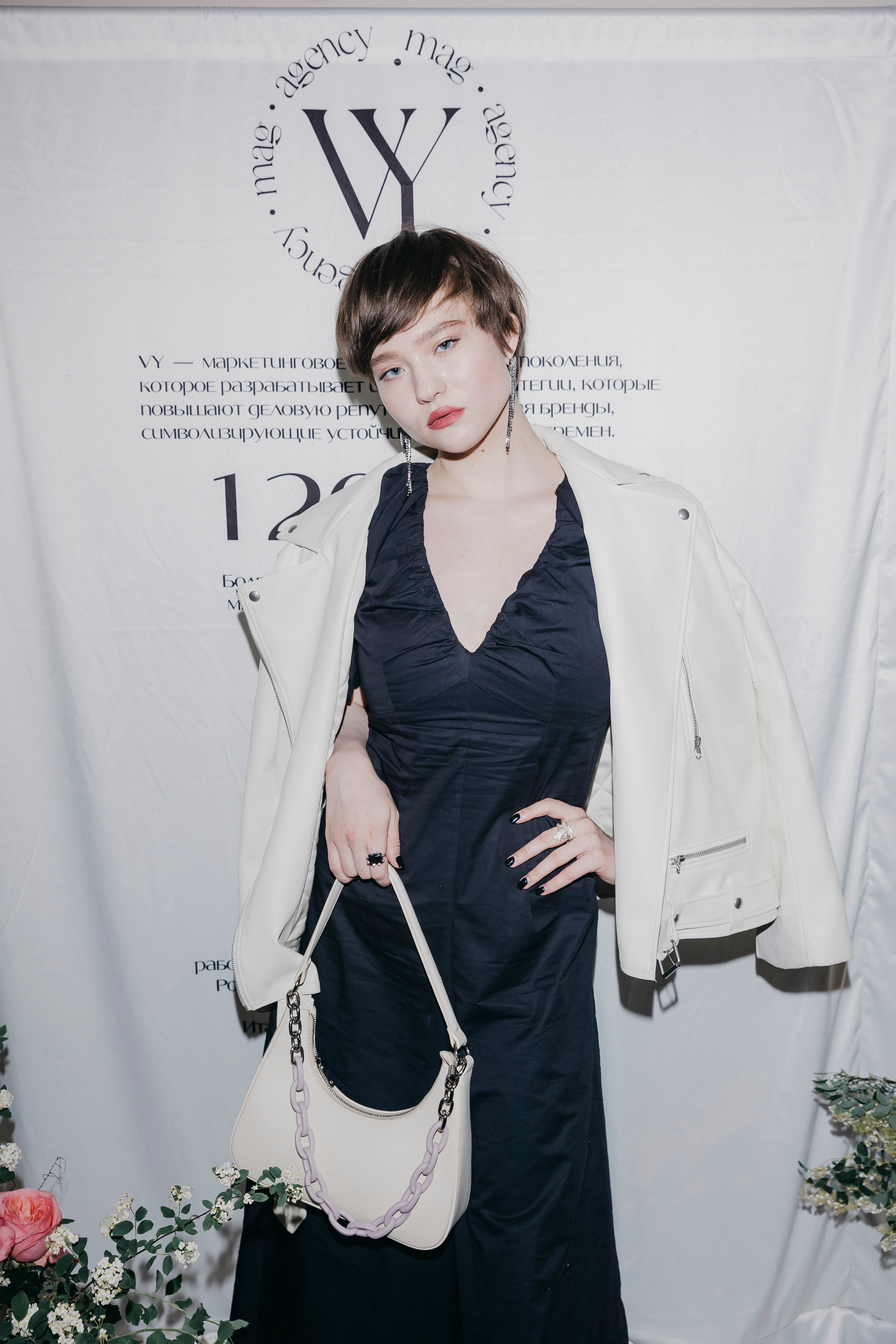 Светская вечеринка по случаю запуска VY Mag. «Птичка на проводе»: информационный портал в Москве