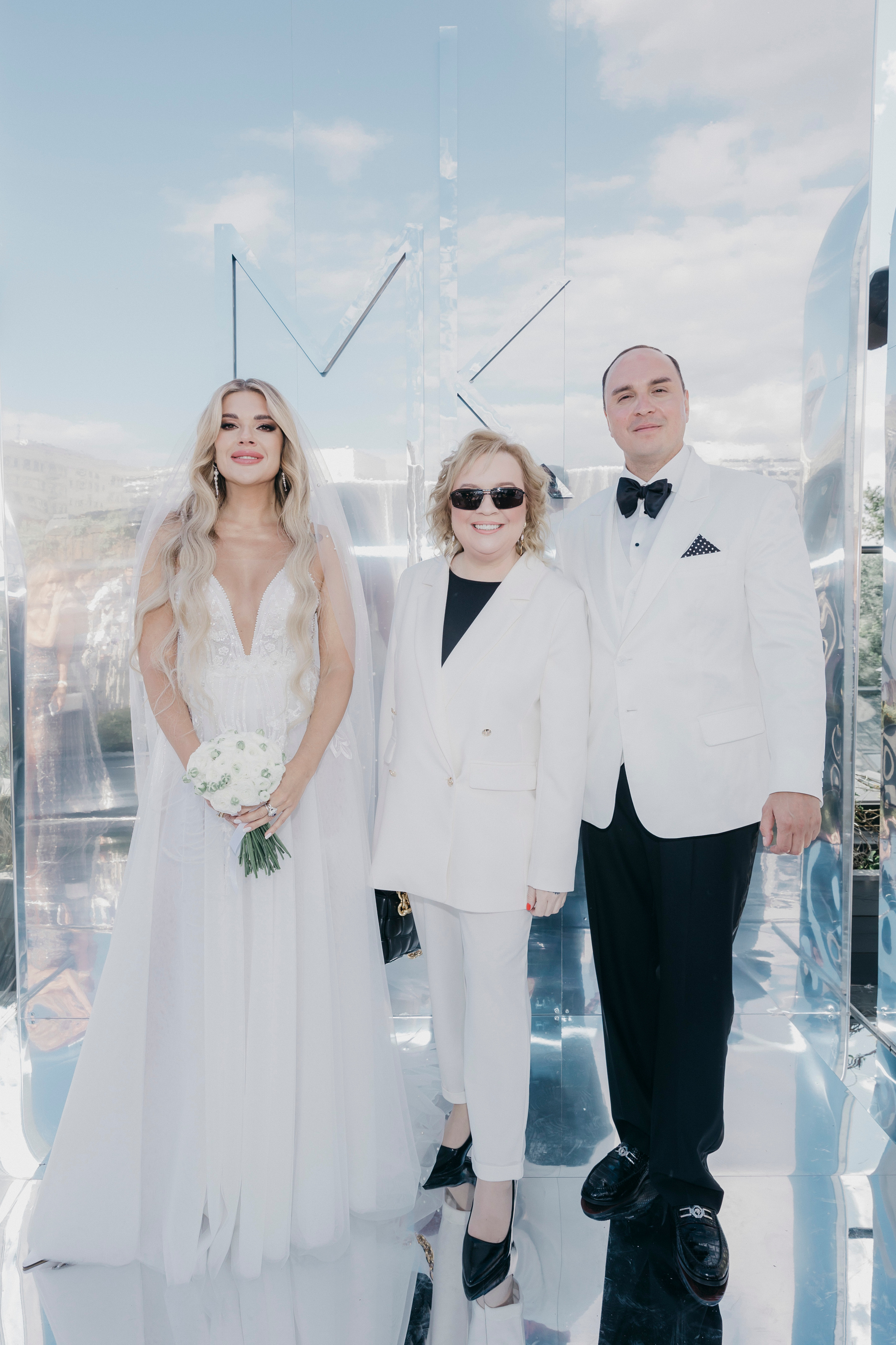 Свадьба Екатерины Гусевой и Михаила Сазанова. «Птичка на проводе»: информационный портал в Москве