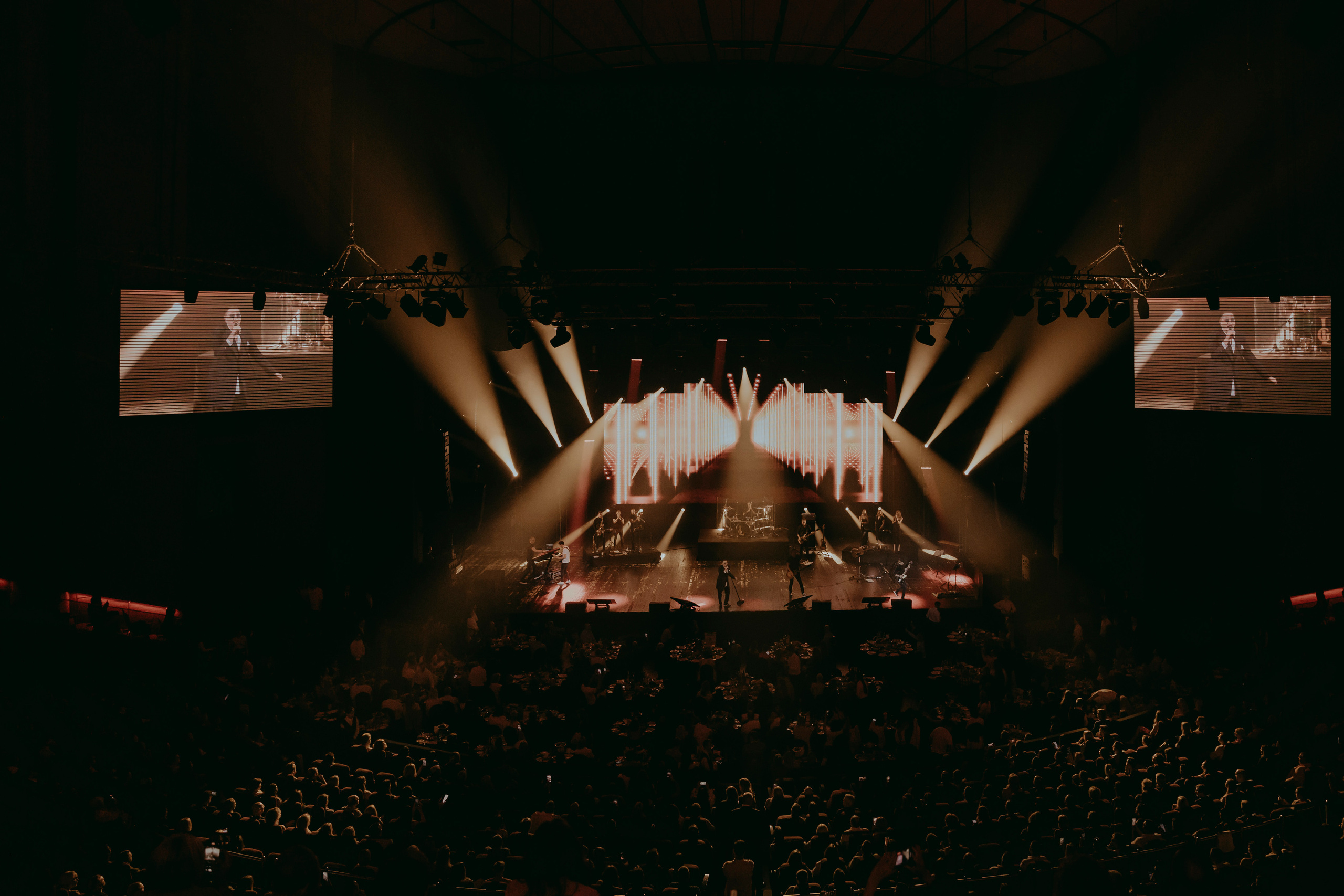 Григорий Лепс, концерт в день рождения, Crocus City Hall. «Птичка на проводе»: информационный портал в Москве