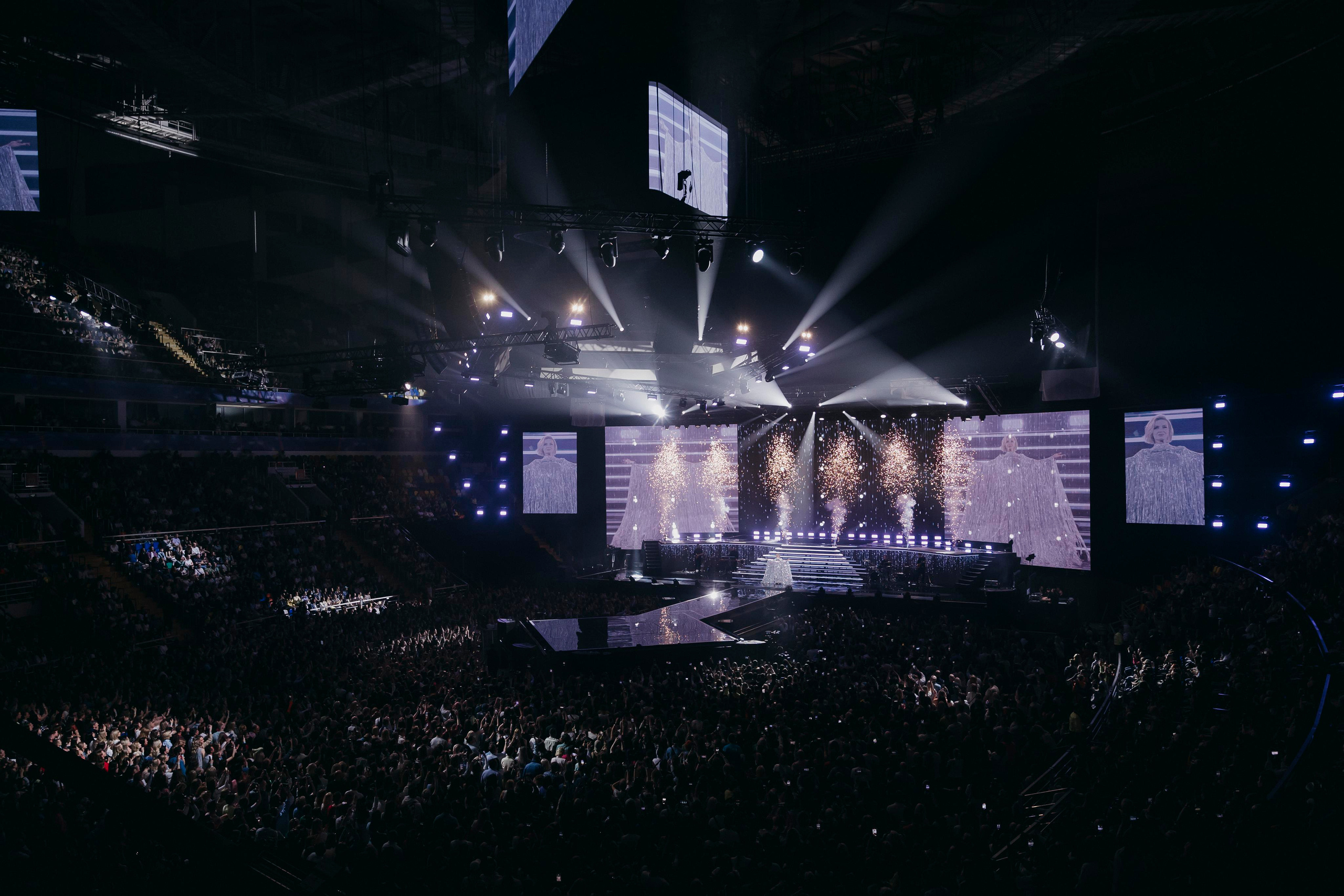 Полина Гагарина: «Навсегда». «Птичка на проводе»: информационный портал в Москве