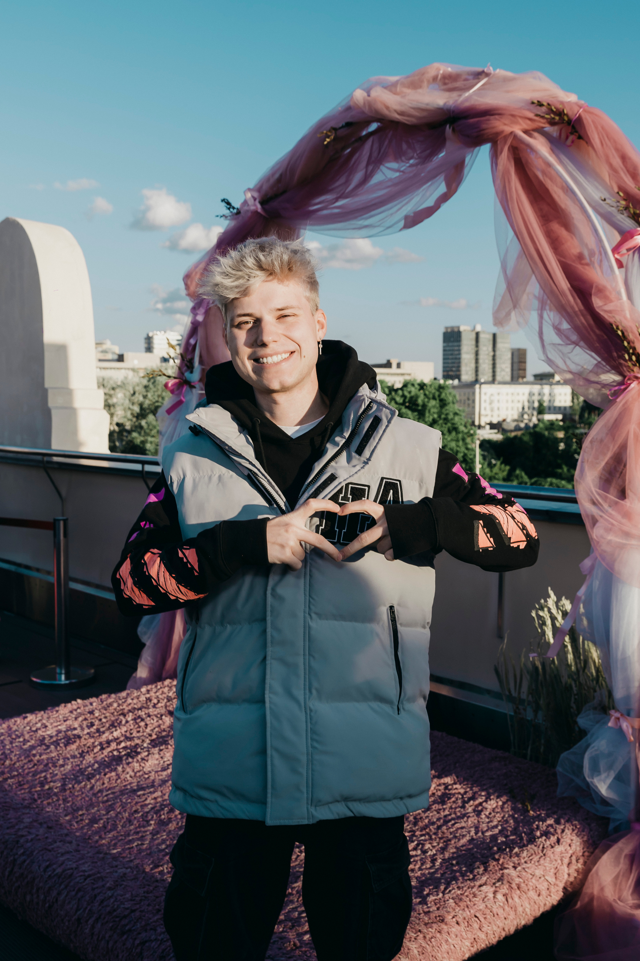 День Рождения Тоси Чайкиной. «Птичка на проводе»: информационный портал в Москве