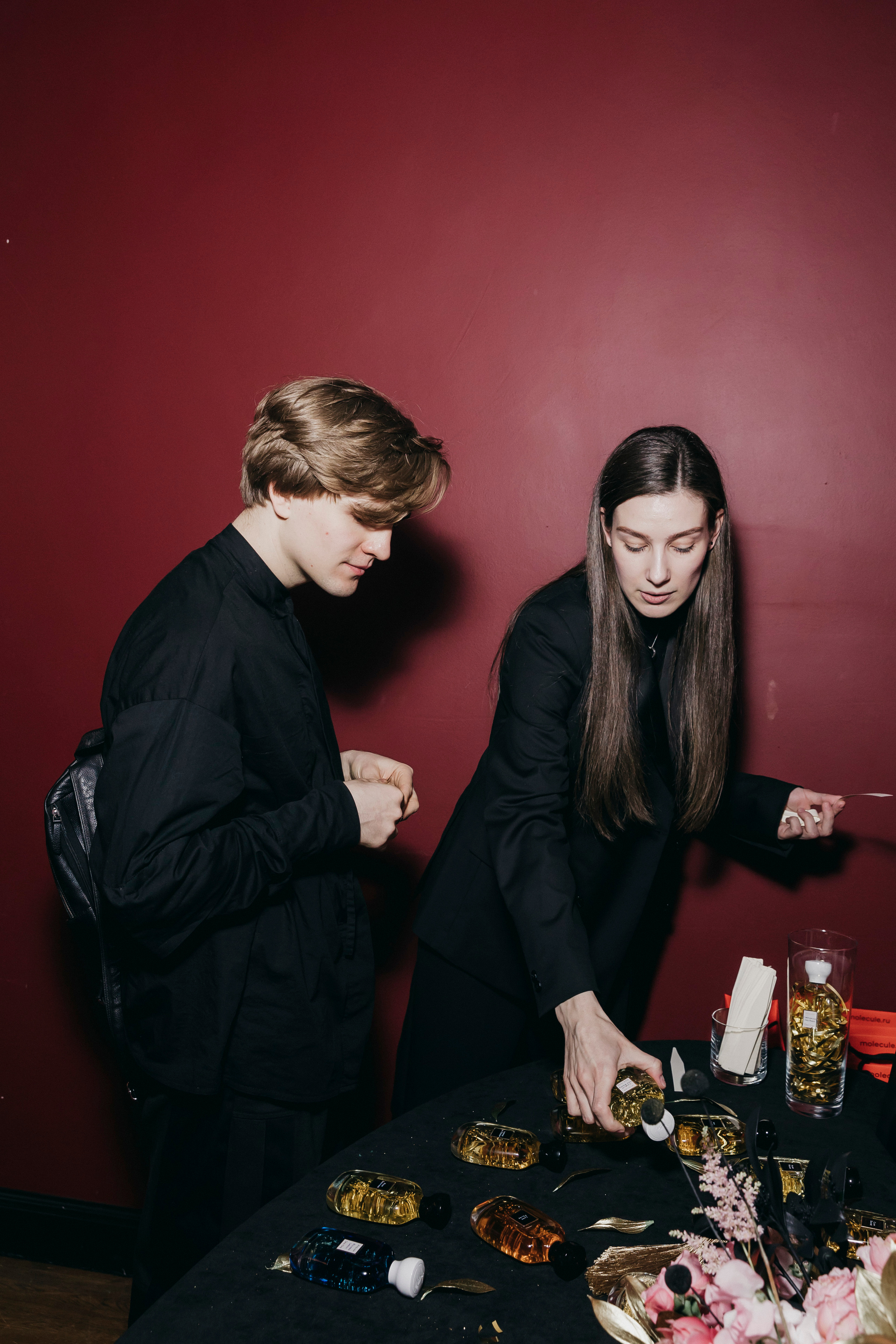 Atelier Des Ors. «Птичка на проводе»: информационный портал в Москве