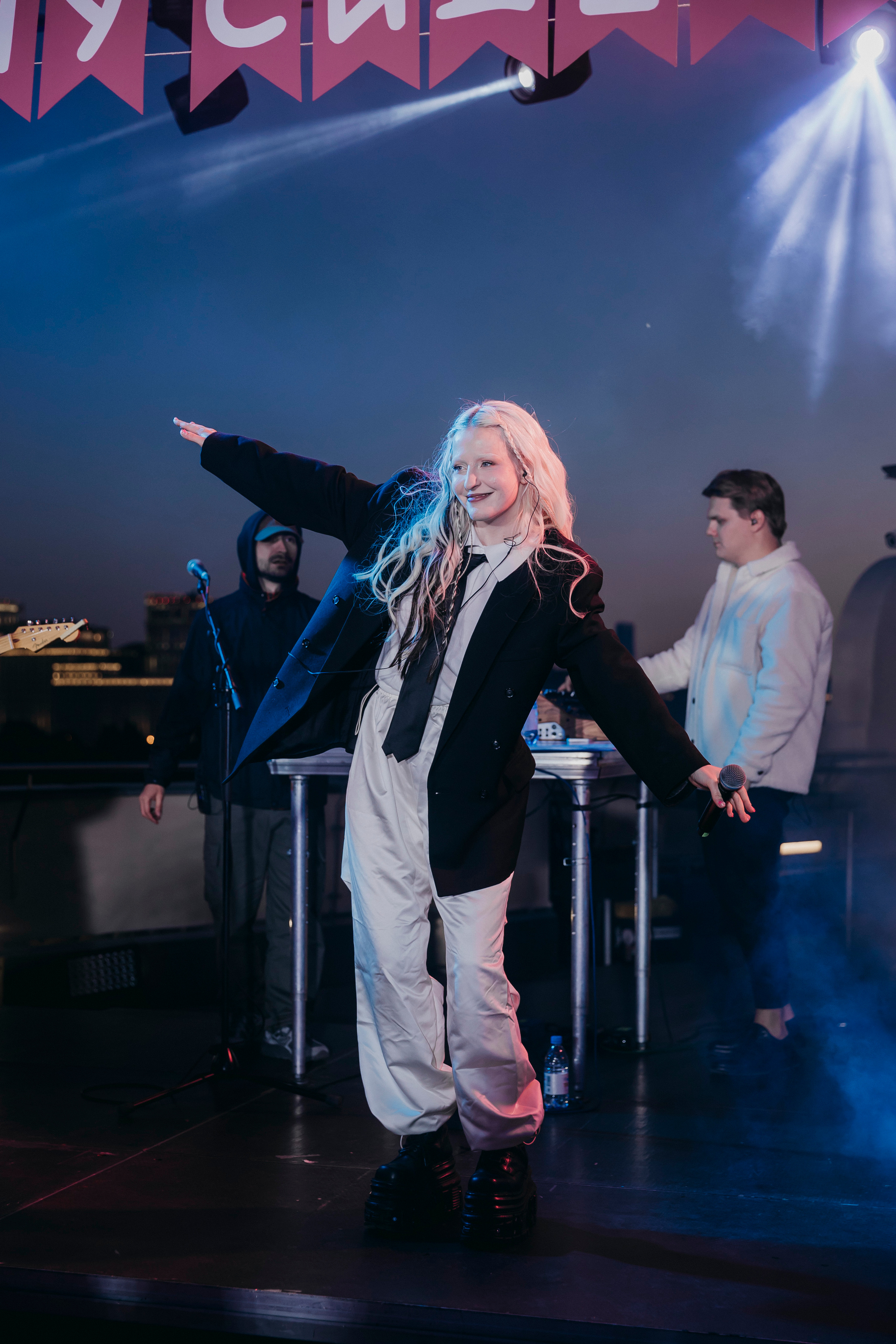 День Рождения Тоси Чайкиной. «Птичка на проводе»: информационный портал в Москве