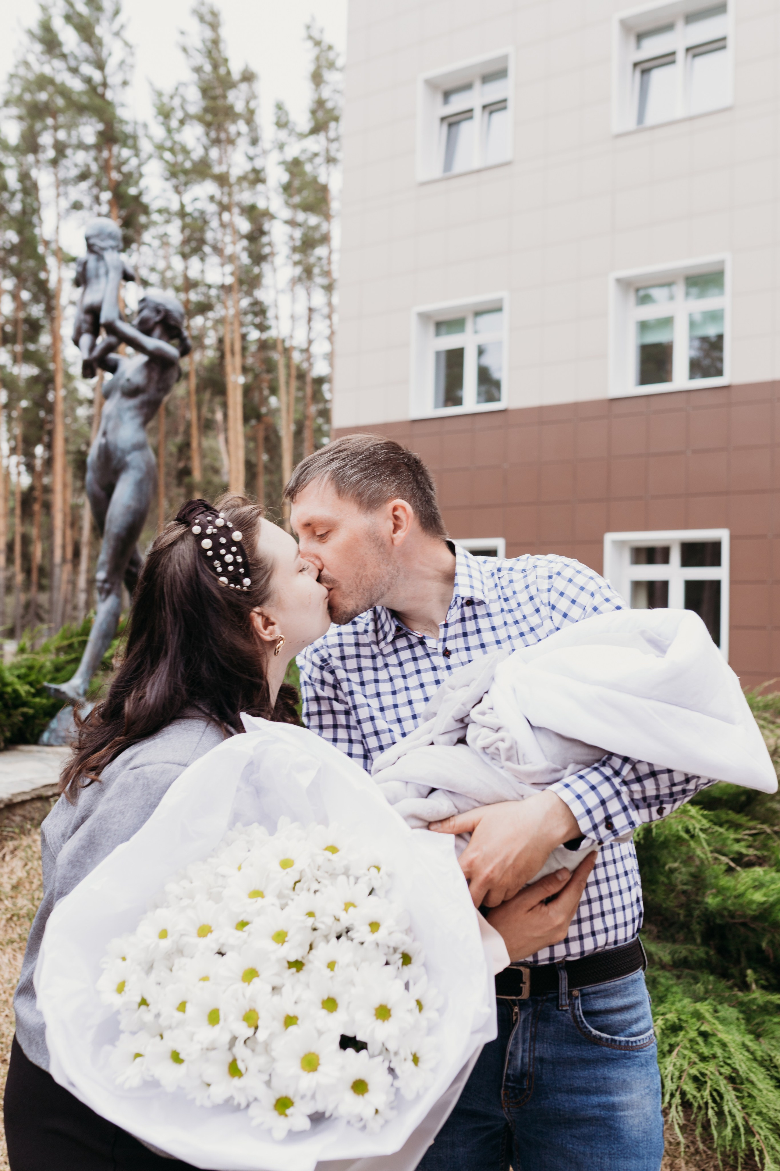 Фотосъемка выписки. Фотограф новорожденных в г. Барнаул Ренпенинг Катерина