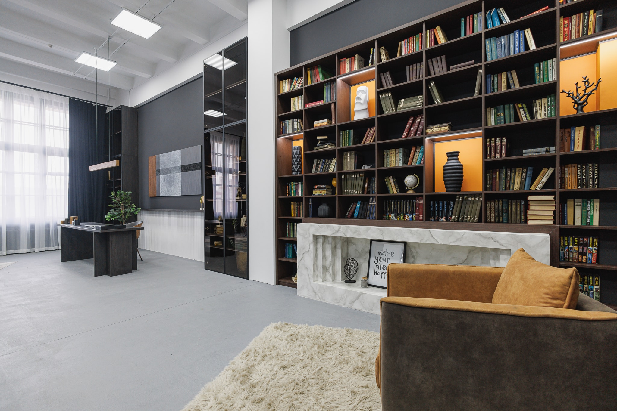 Photohub залы для съемки бизнес-контента. Фотограф в Минске Людмила Дутко