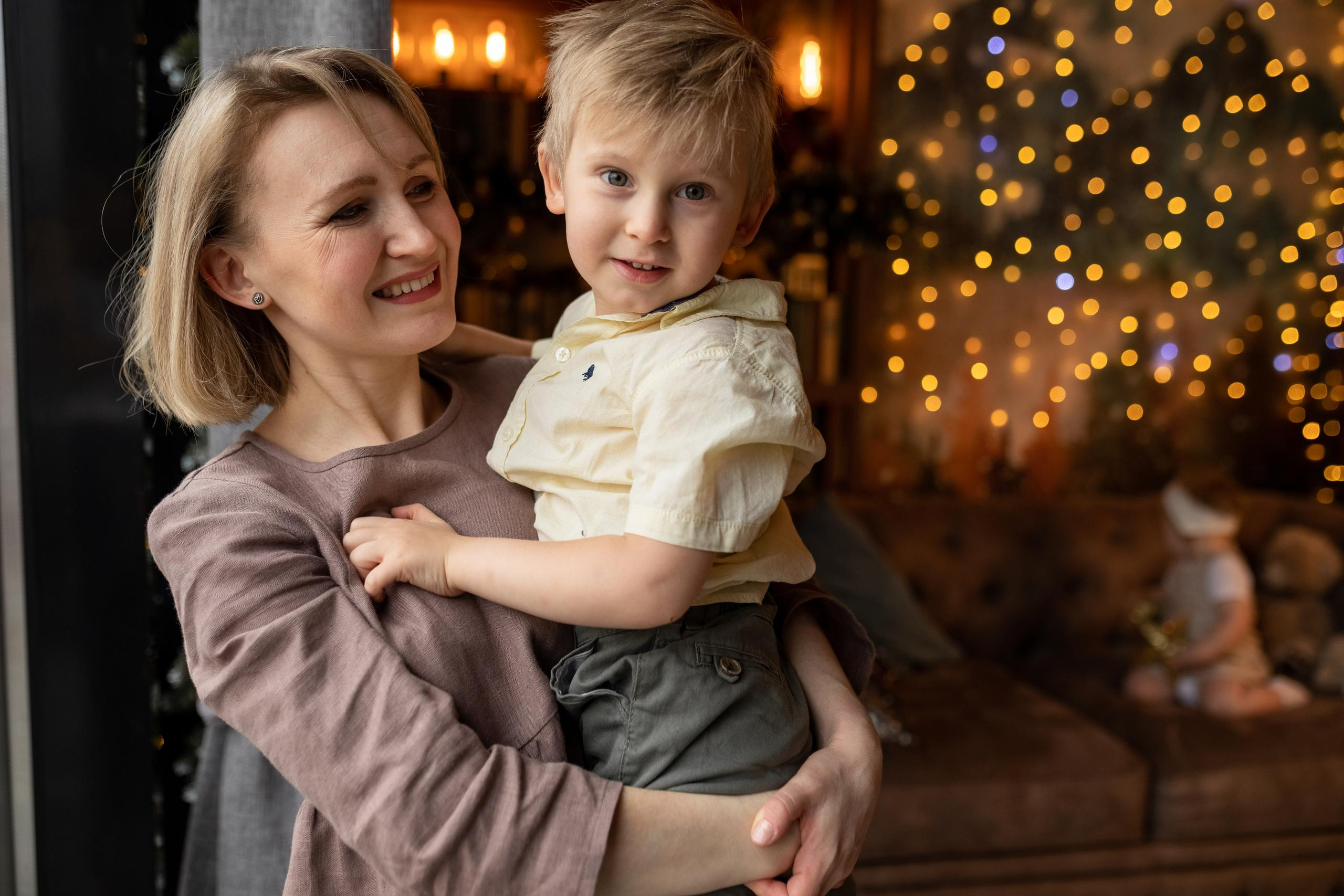 Новогодняя фотосессия для мамы с детками. Женский семейный фотограф Тула Москва Захарова Анна
