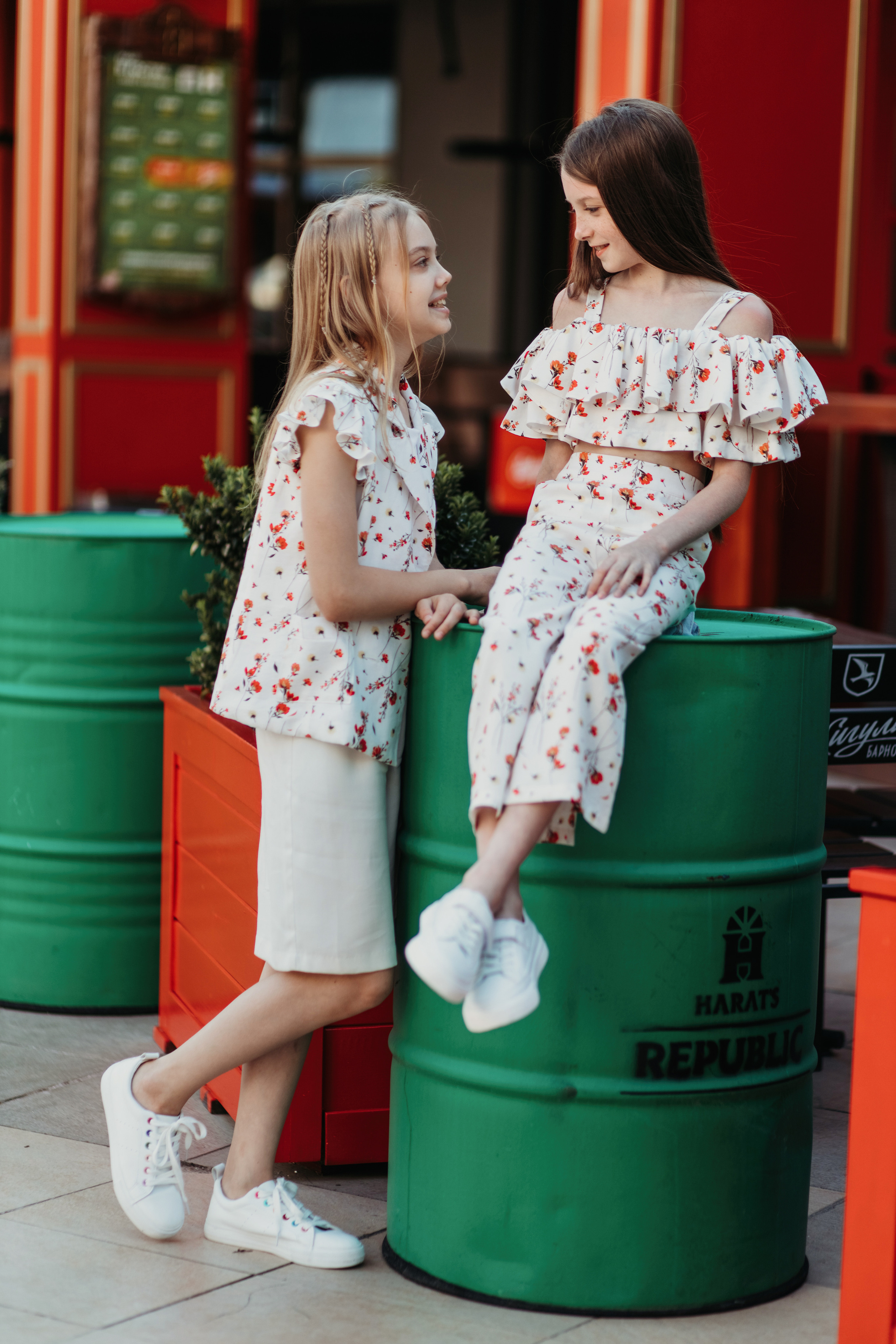 Уличная съёмка для дизайнера одежды. Фотограф Сочи Татьяна Зорина