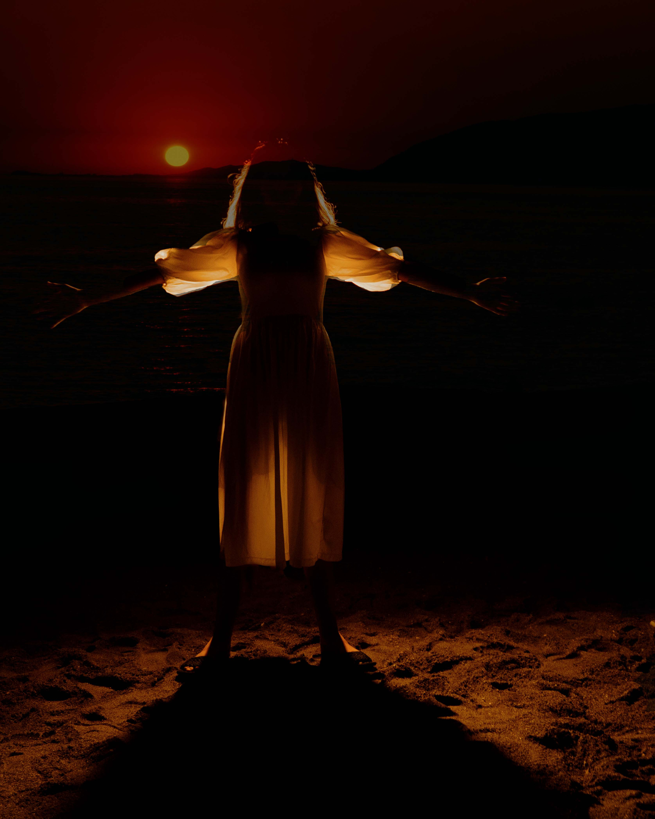 ОЧЕНЬ СТРАННЫЕ ДЕЛА. Меня зовут ОЛЬГА. Я ПЕРСОНАЛЬНЫЙ ФОТОГРАФ, МОСКВА