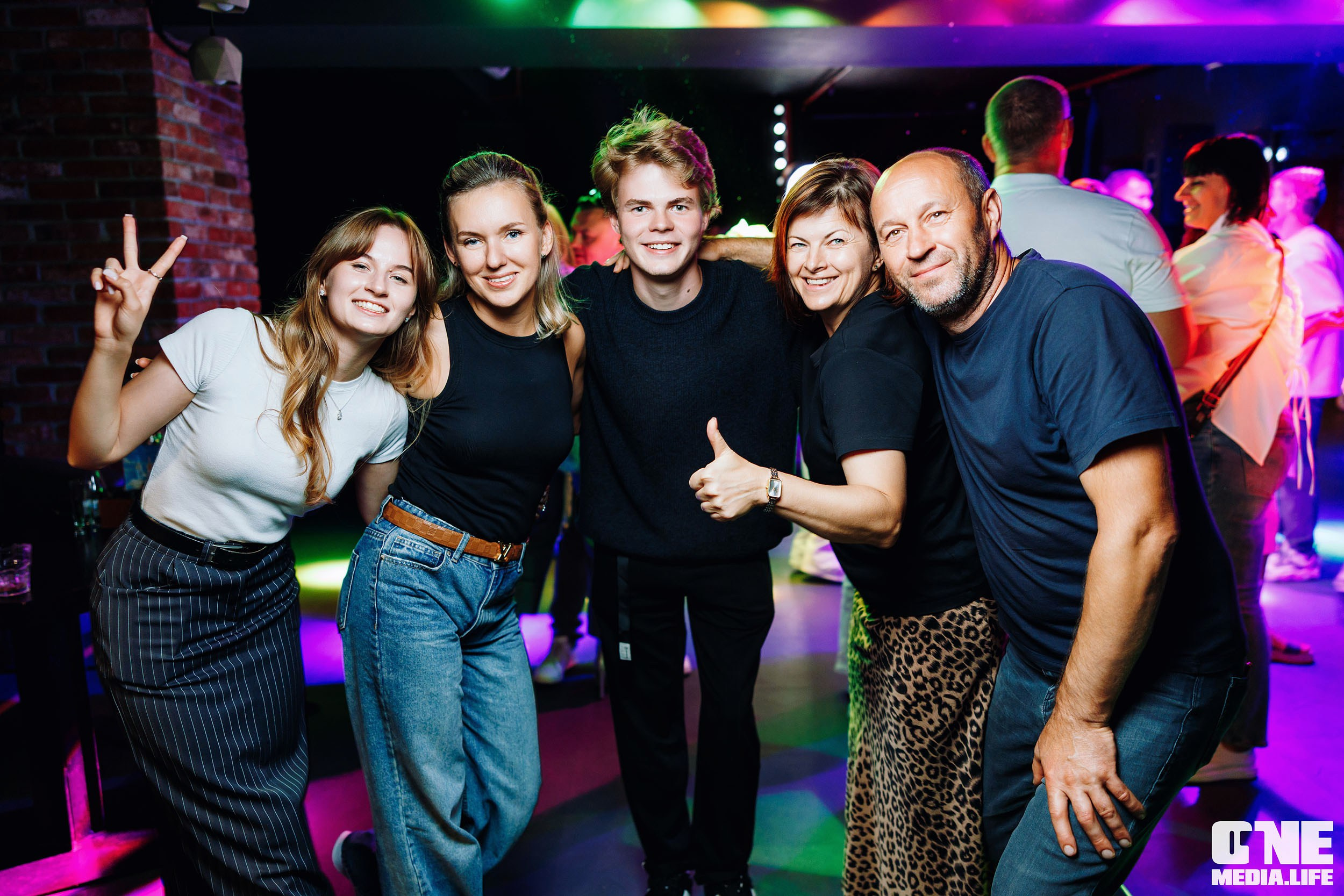 Фоторепортаж из бара Баррэ. One Media Life: фоторепортажи, фотоотчеты с мероприятий и заведений